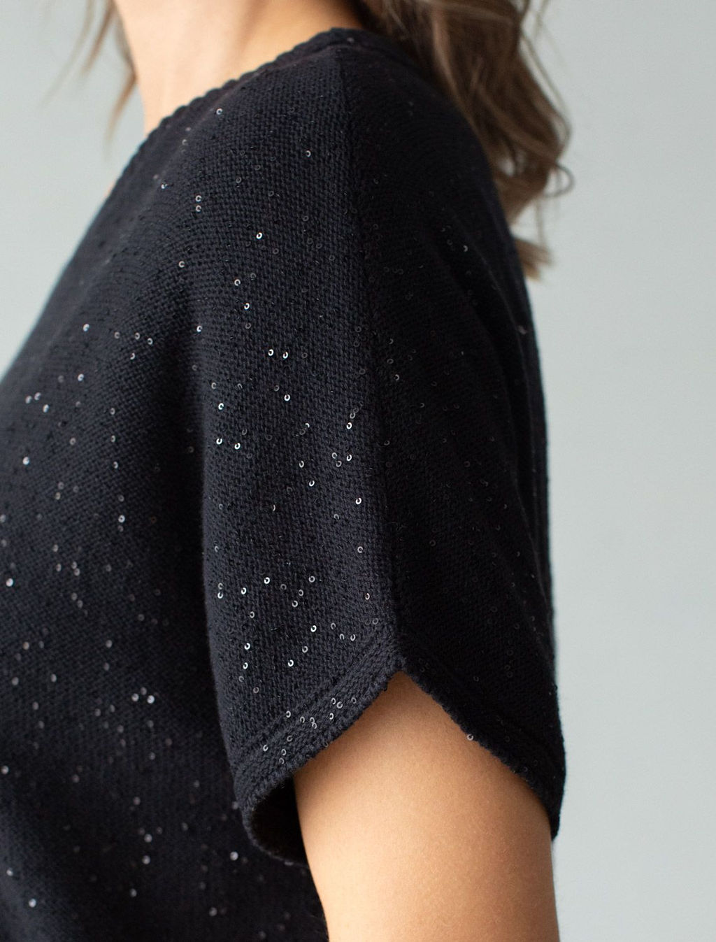 Джемпер с цельнокроенным коротким рукавом из хлопковой пряжи с пайетками - Vilatte фото 2