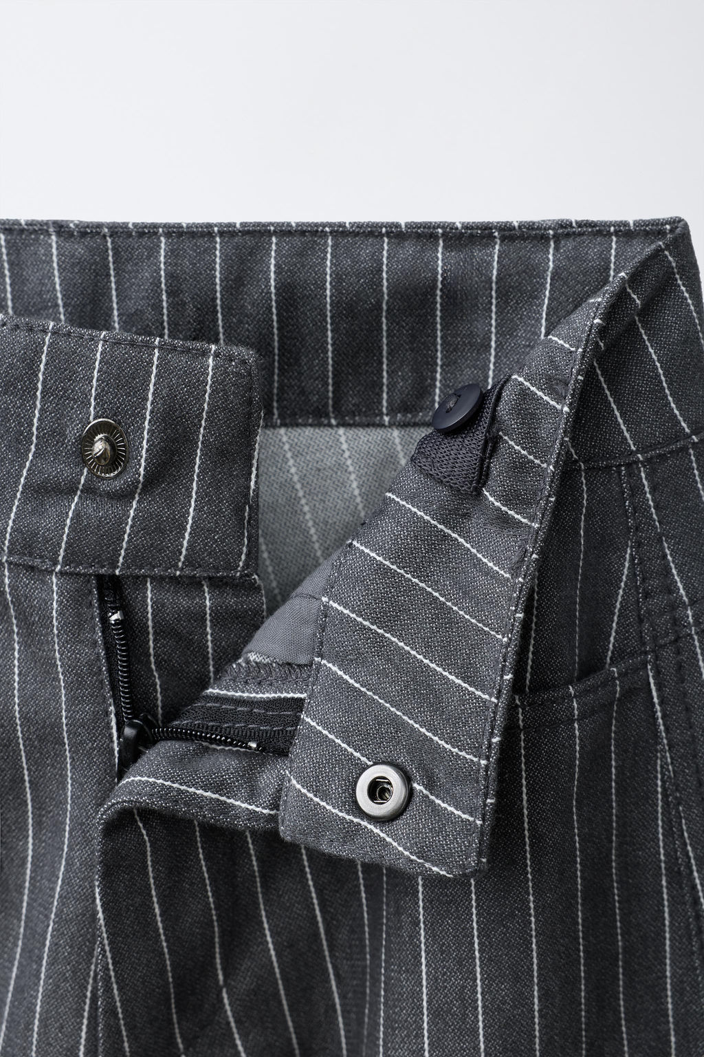PANTL?N CARPENTER ESTAMPADO RAYAS / Gris antracita - Zara фото 3