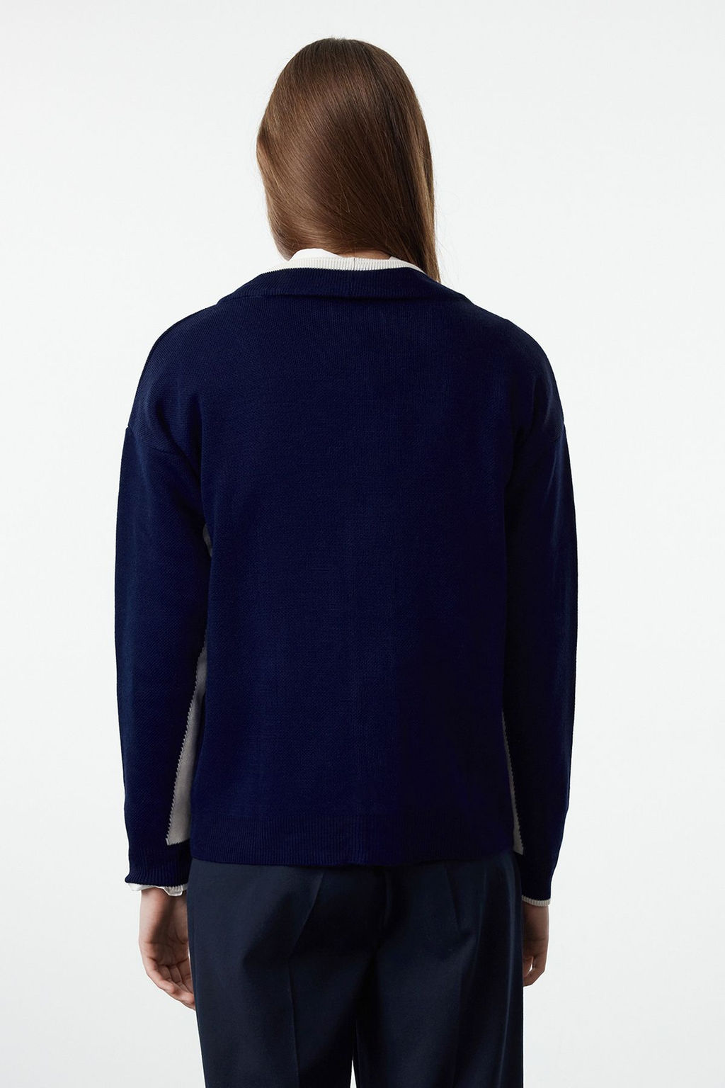 TRENDYOLMILLA Siyah Renk Bloklu Genis Kal?p Triko H?rka TWOAW25HI00256  фото 5