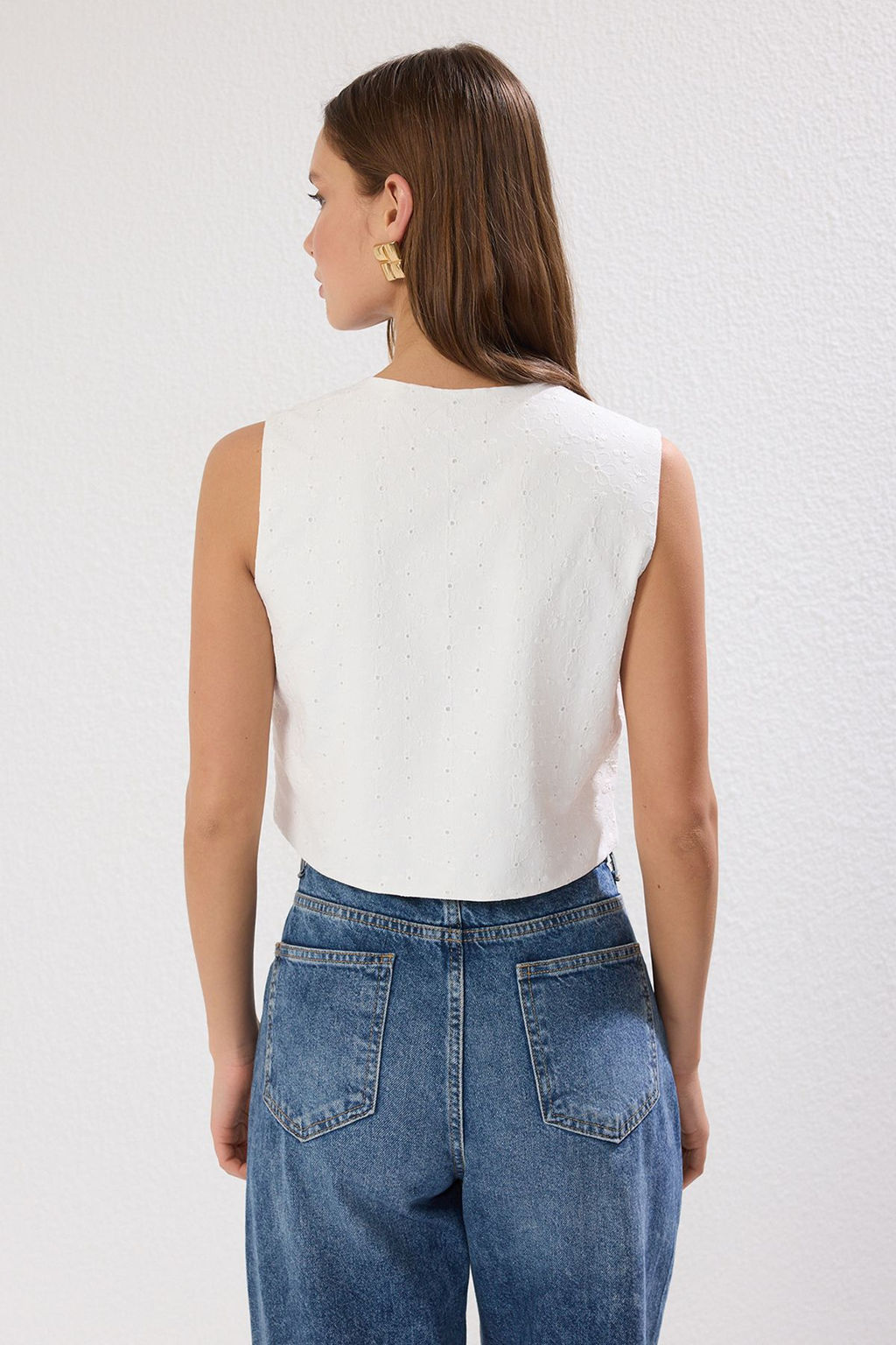 Trendyolmilla Beyaz Regular V Yaka Regular Fit Brode/Fisto Yelek TWOSS25YE00089  фото 4