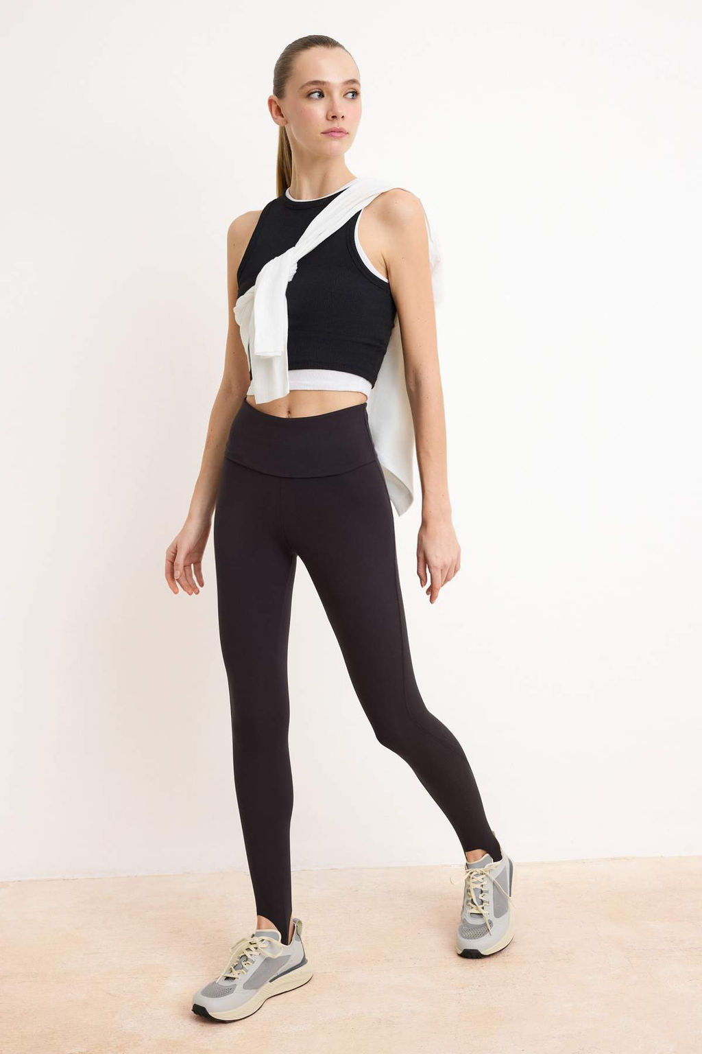 Siyah Fuzo Bel Katlamal? F?rcal? Soft Kumas Spor Tayt THMSS26TY00012