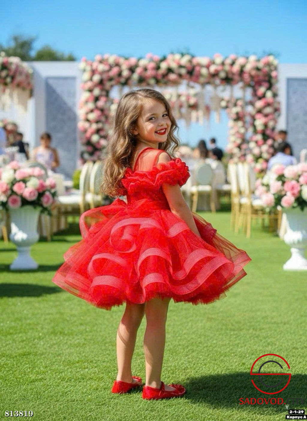 Платье для девочки нарядное