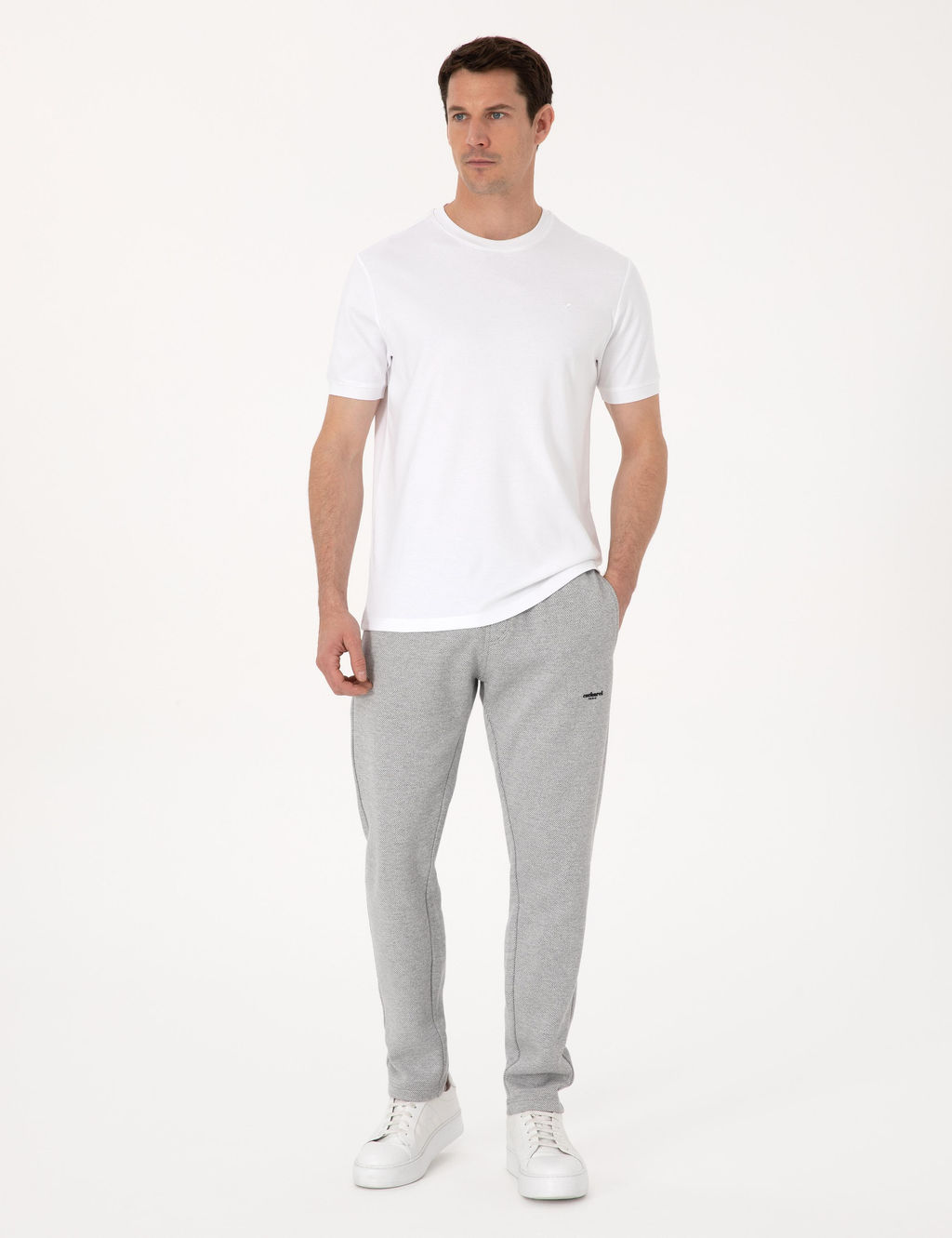Beyaz Regular Fit %100 Pamuk Bisiklet Yaka Basic T-shirt