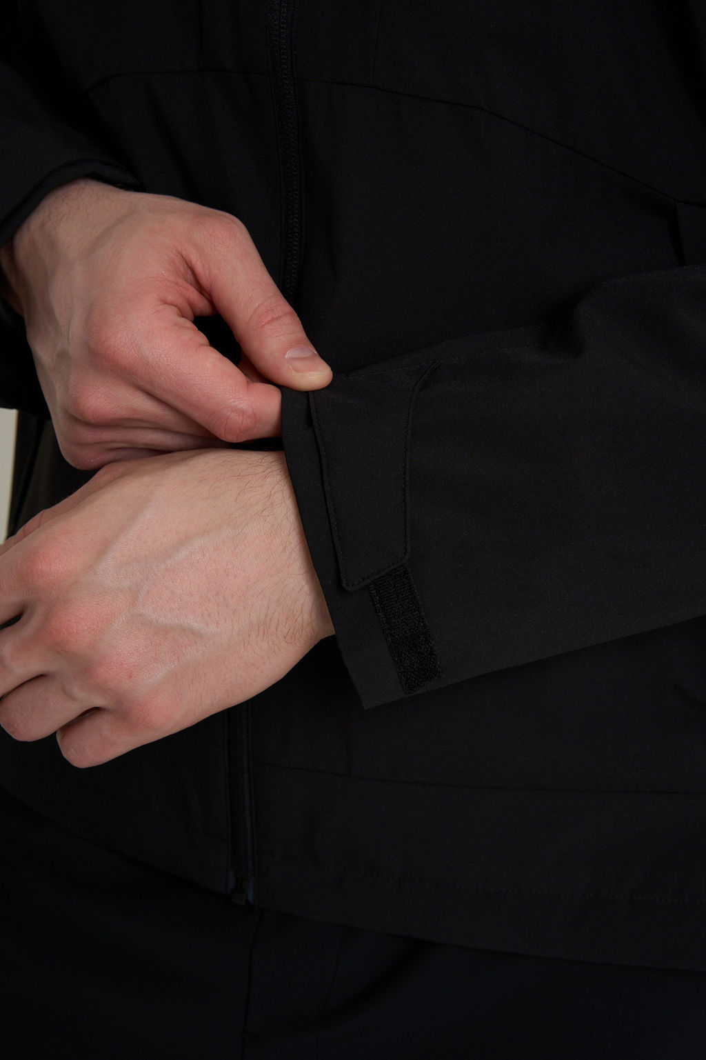 Куртка Черный TRN ESSENTIAL Woven Jacket - Anta фото 11