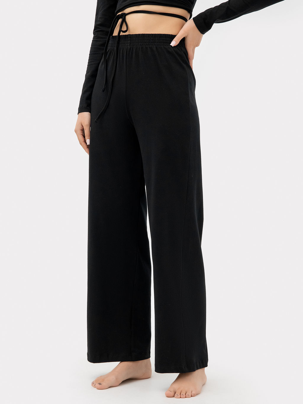 Комплект женский (джемпер, брюки) в черном цвете черный 592518 - Mark formelle фото 6