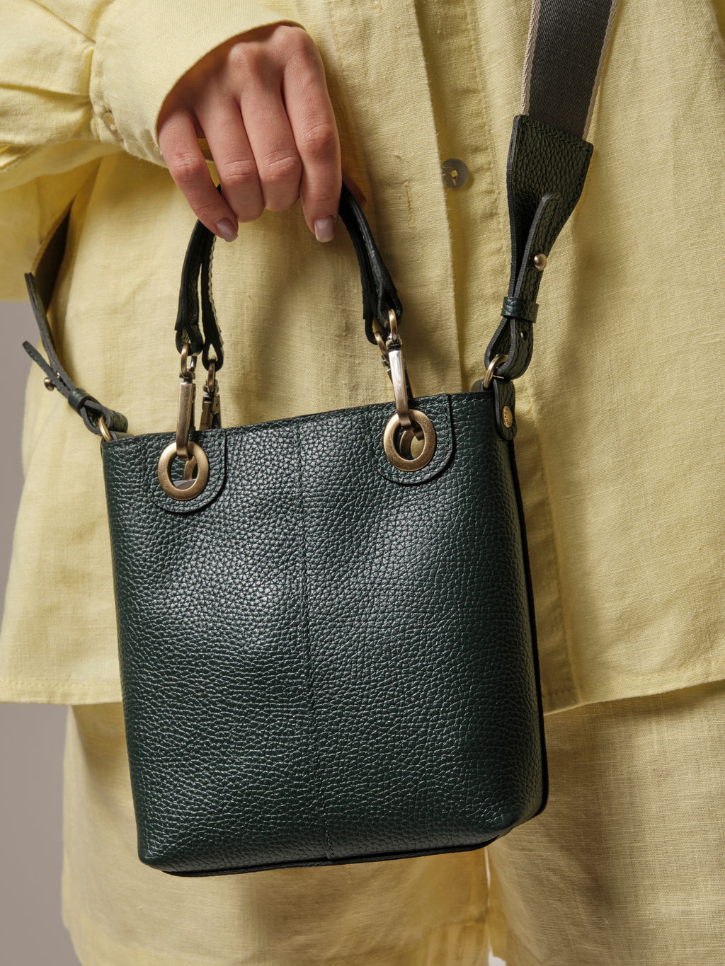 Сумка кожаная кросс-боди Deboro 30347 темно-зеленый