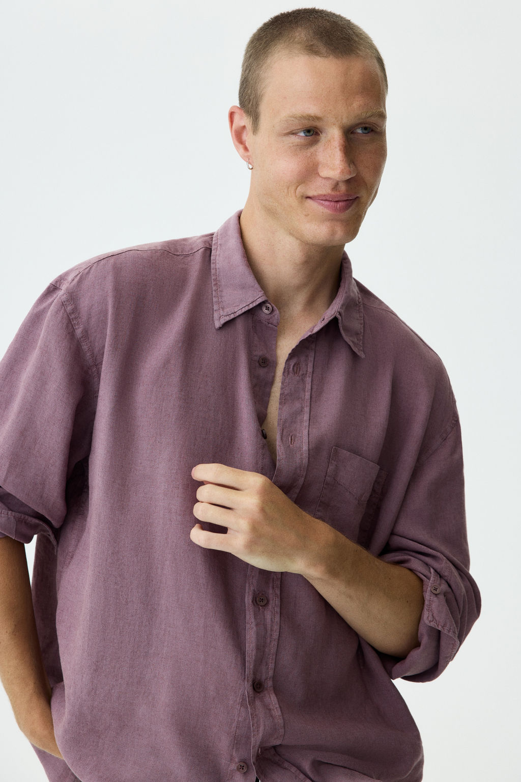 Camisa en mezcla de lino Relaxed Fit - H&m фото 9