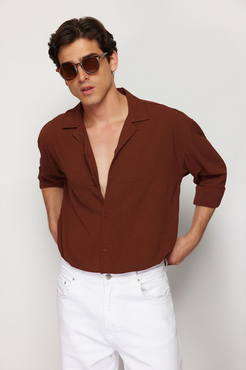 TRENDYOL MAN Beyaz Oversize Fit Apas Yaka Yazl?k Keten Gorunumlu Gomlek TMNSS23GO00053 - Trendyolmilla фото 36