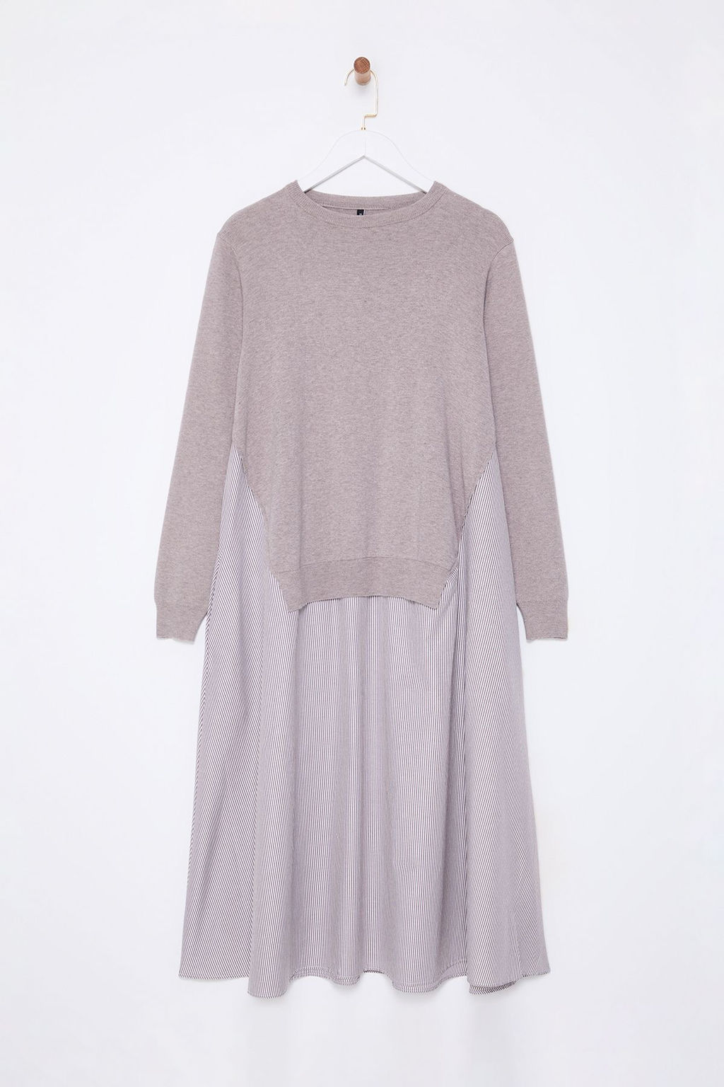 TRENDYOLMILLA Siyah Cizgili Triko Garnili Duz Kesim Midi Dokuma Elbise TWOAW25EL00359 фото 6