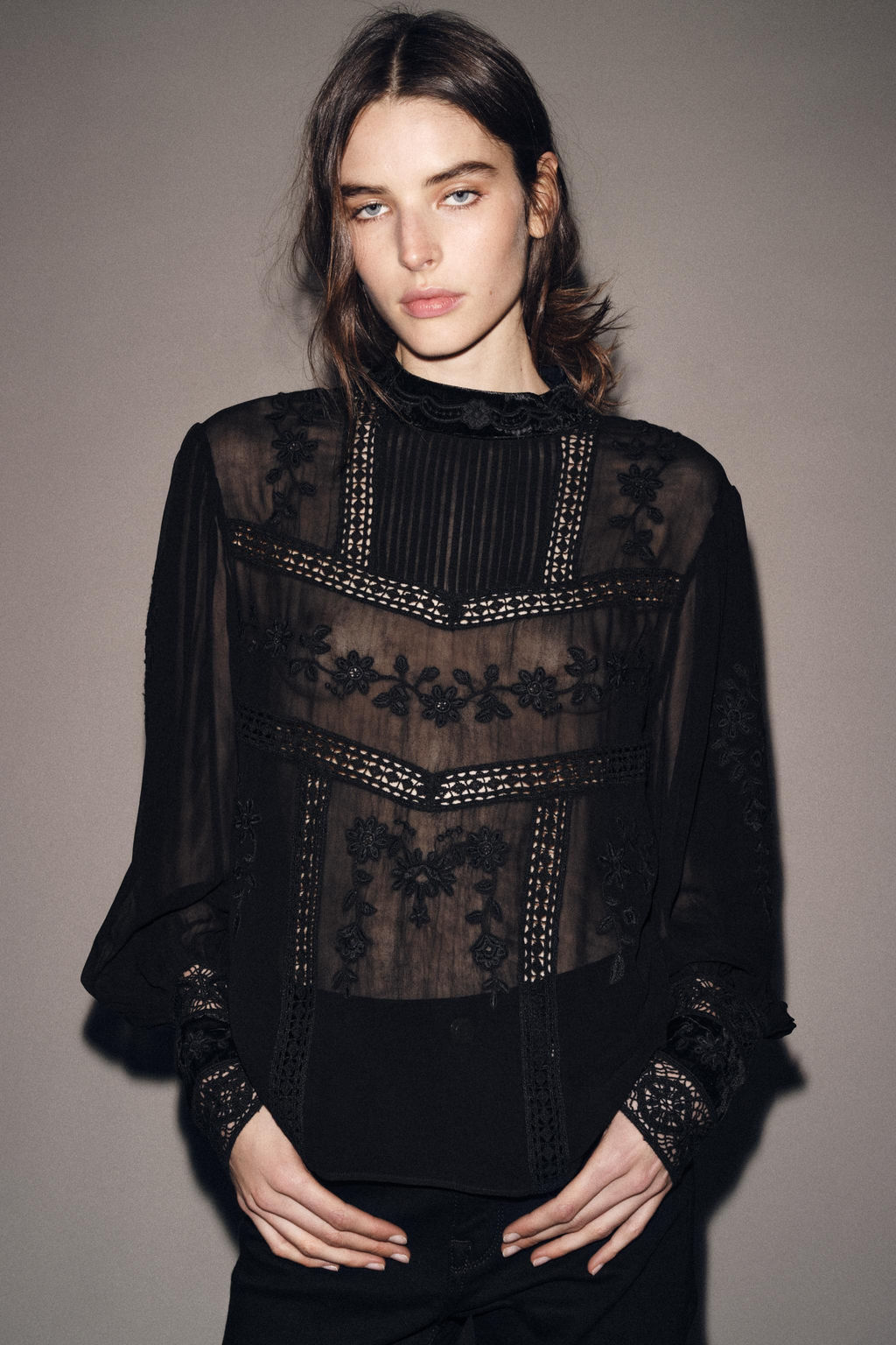 ZW COLLECTION VELVET LACE BLOUSE