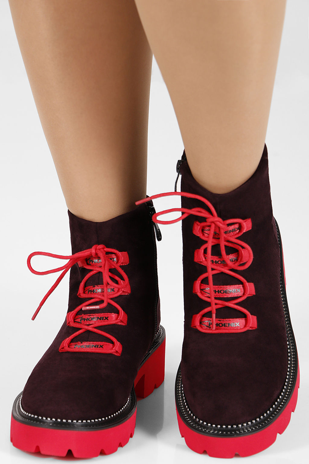 Ботинки на тракторной подошве женские