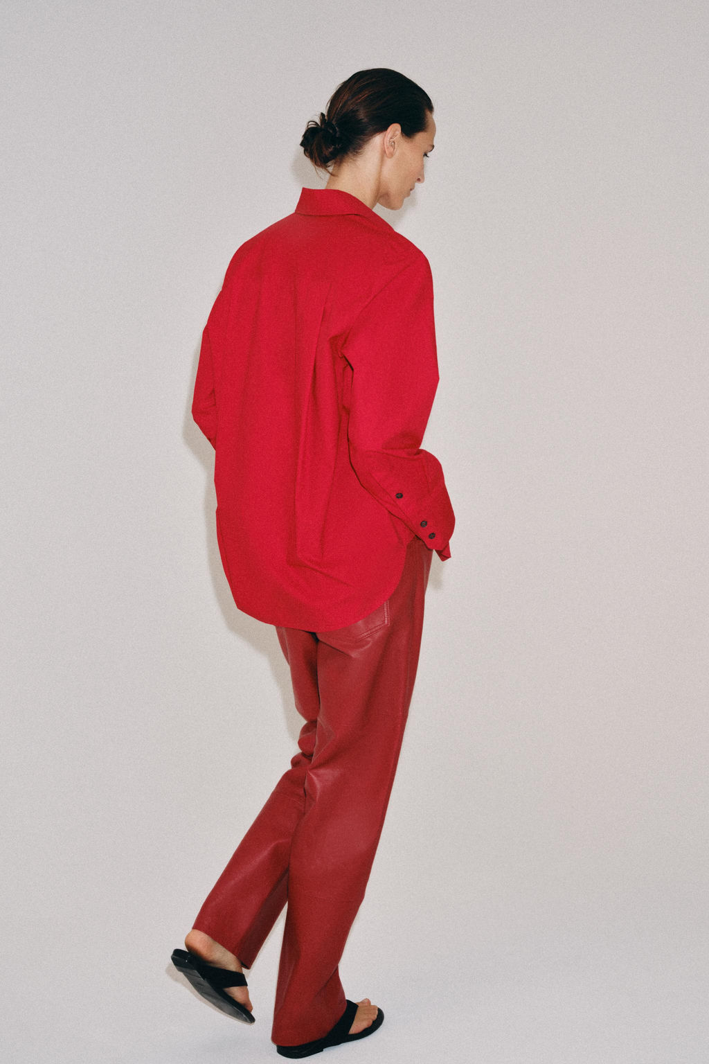 PANTAL?N PIEL 100% ZW COLLECTION LIMITED EDITION / Rojo - Zara фото 4