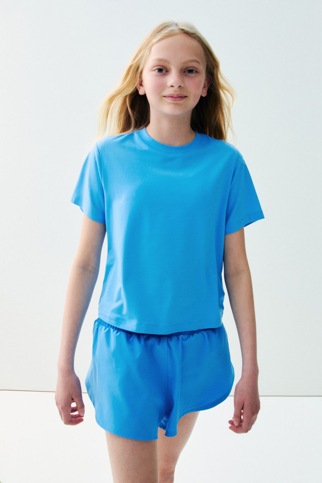 Camiseta de deporte con SoftMove Loose Fit - H&m фото 4