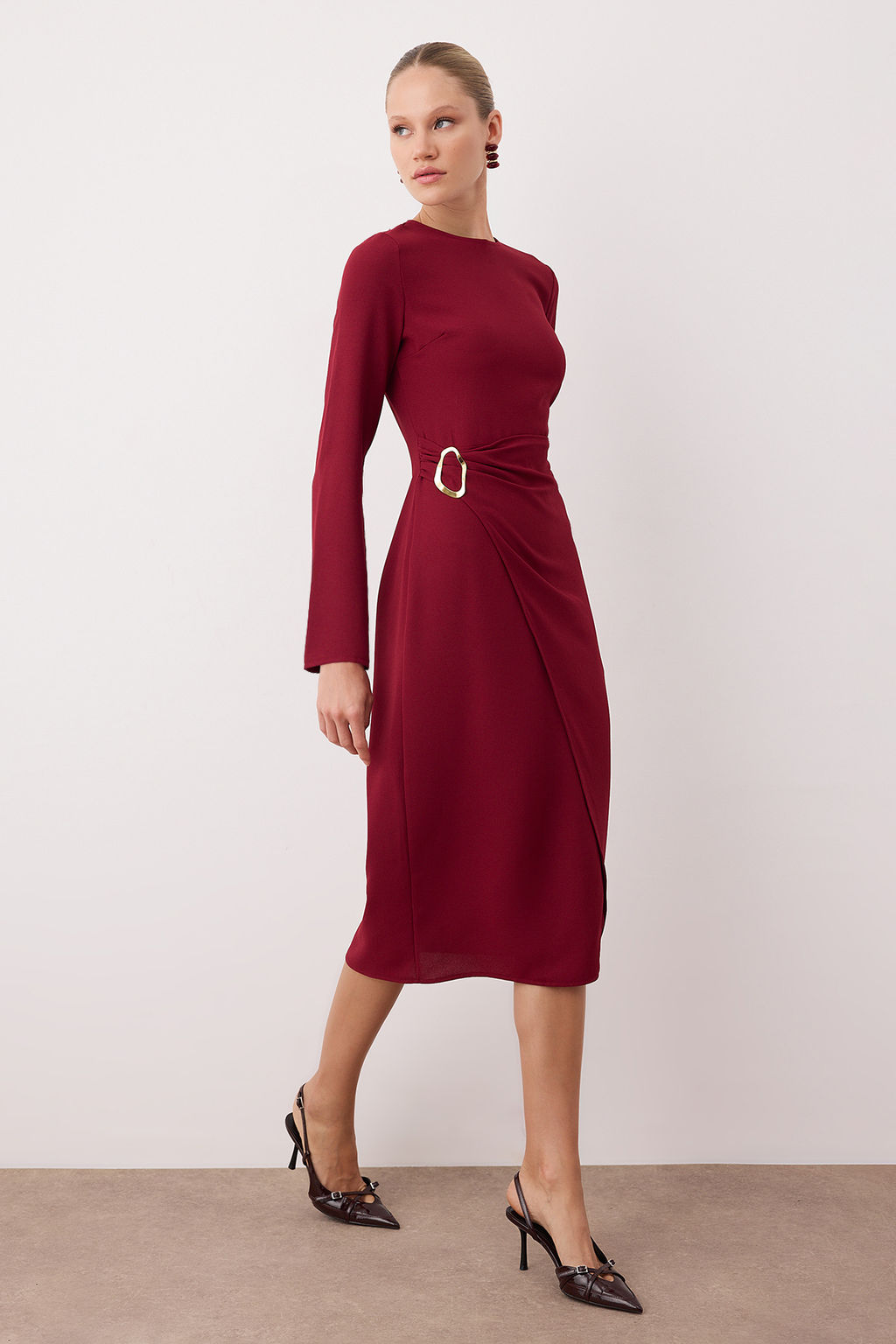 Bordo Duz A Kesim Aksesuar Detayl? Midi Dokuma Elbise TWOAW26EL00182