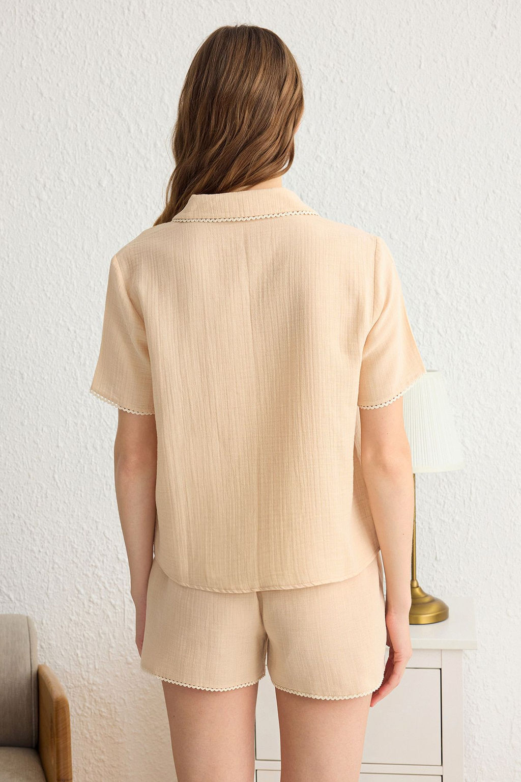 Trendyolmilla Lacivert %100 Pamuklu Dantel ve Nak?s Detayl? Muslin Sortlu Dokuma Pijama Tak?m? THMSS25PT00038  фото 6