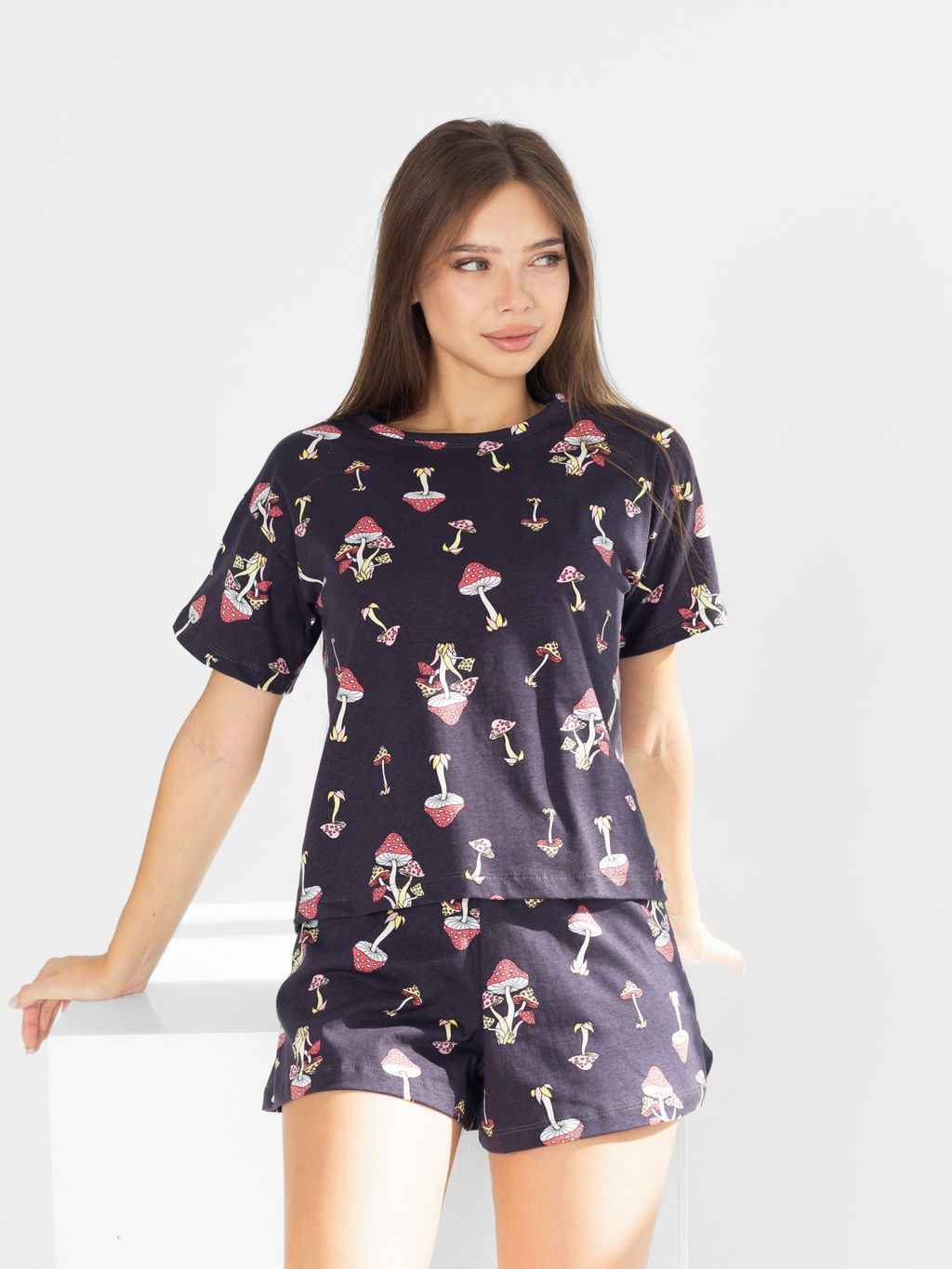 Костюм женский кулирка с шортами "ГРИБОЧКИ" ЧЕРНИЛО