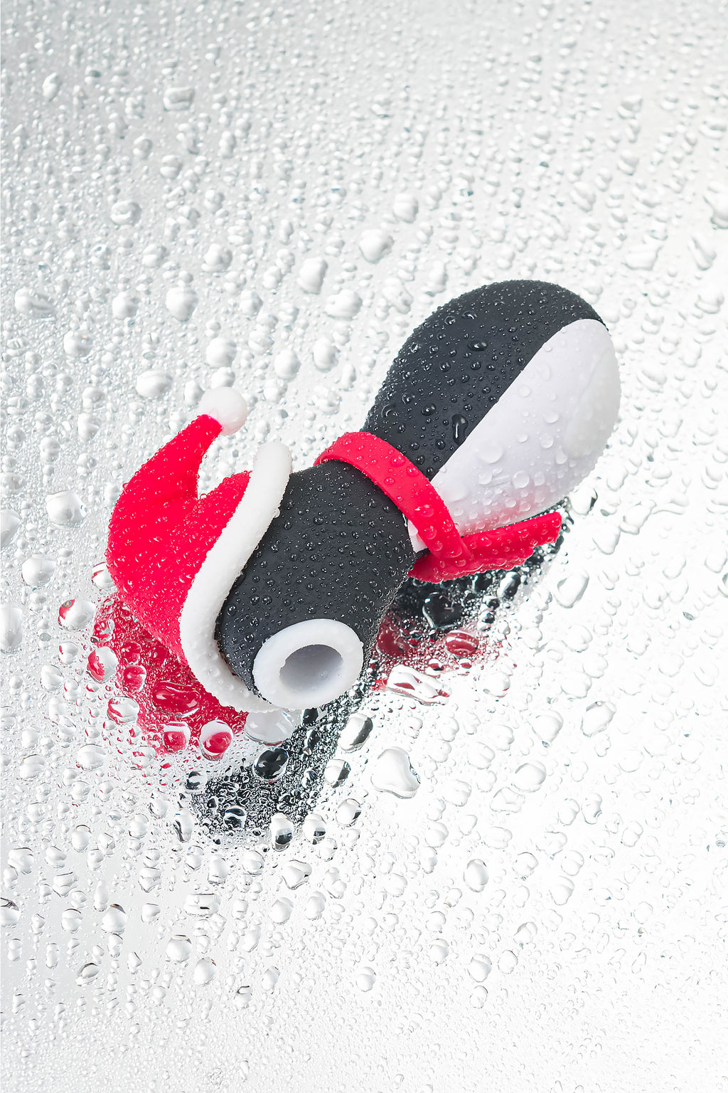 Вакуум-волновой бесконтактный стимулятор клитора Satisfyer Pro Penguin Holiday Edition