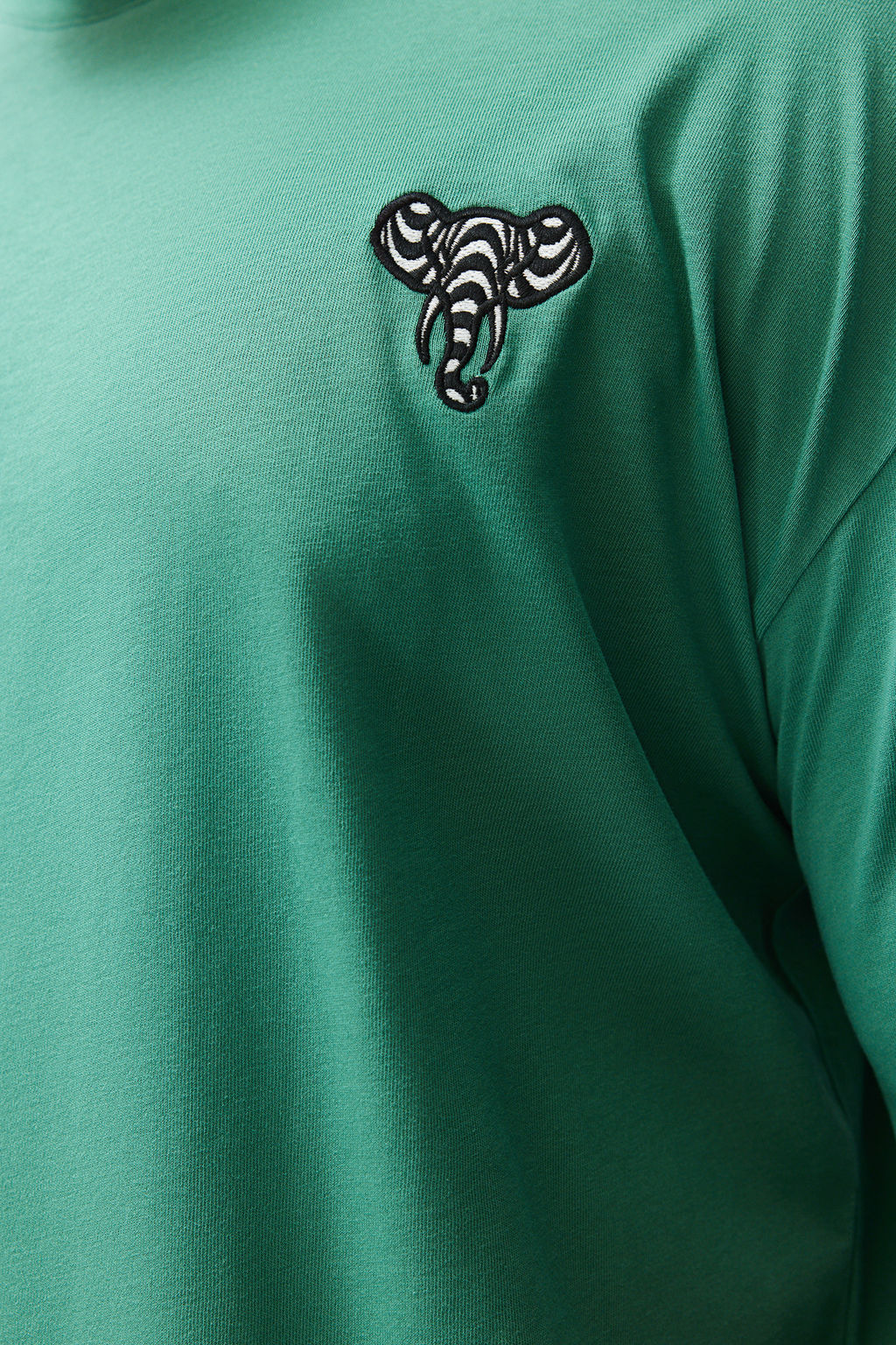 Yesil Oversize Buyuk Beden Hayvan Nak?sl? %100 Pamuk T-Shirt TMNSS24BF00025 - Trendyolmilla фото 5