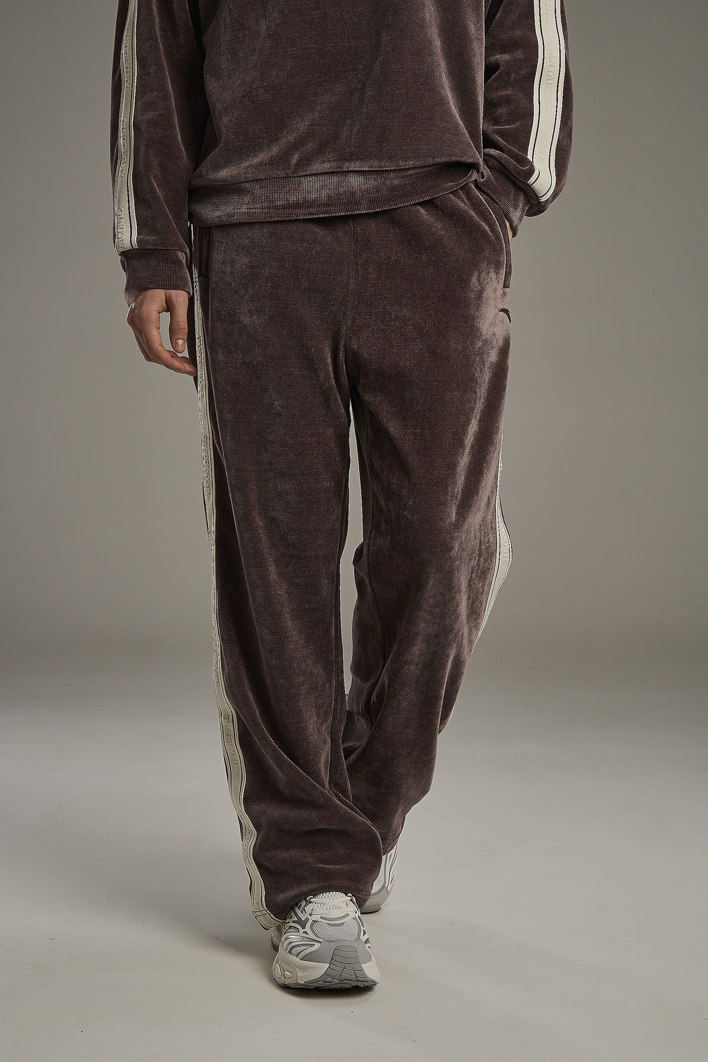 Брюки трикотажные Коричневый ICONIC Knit Track Pants - Anta фото 10