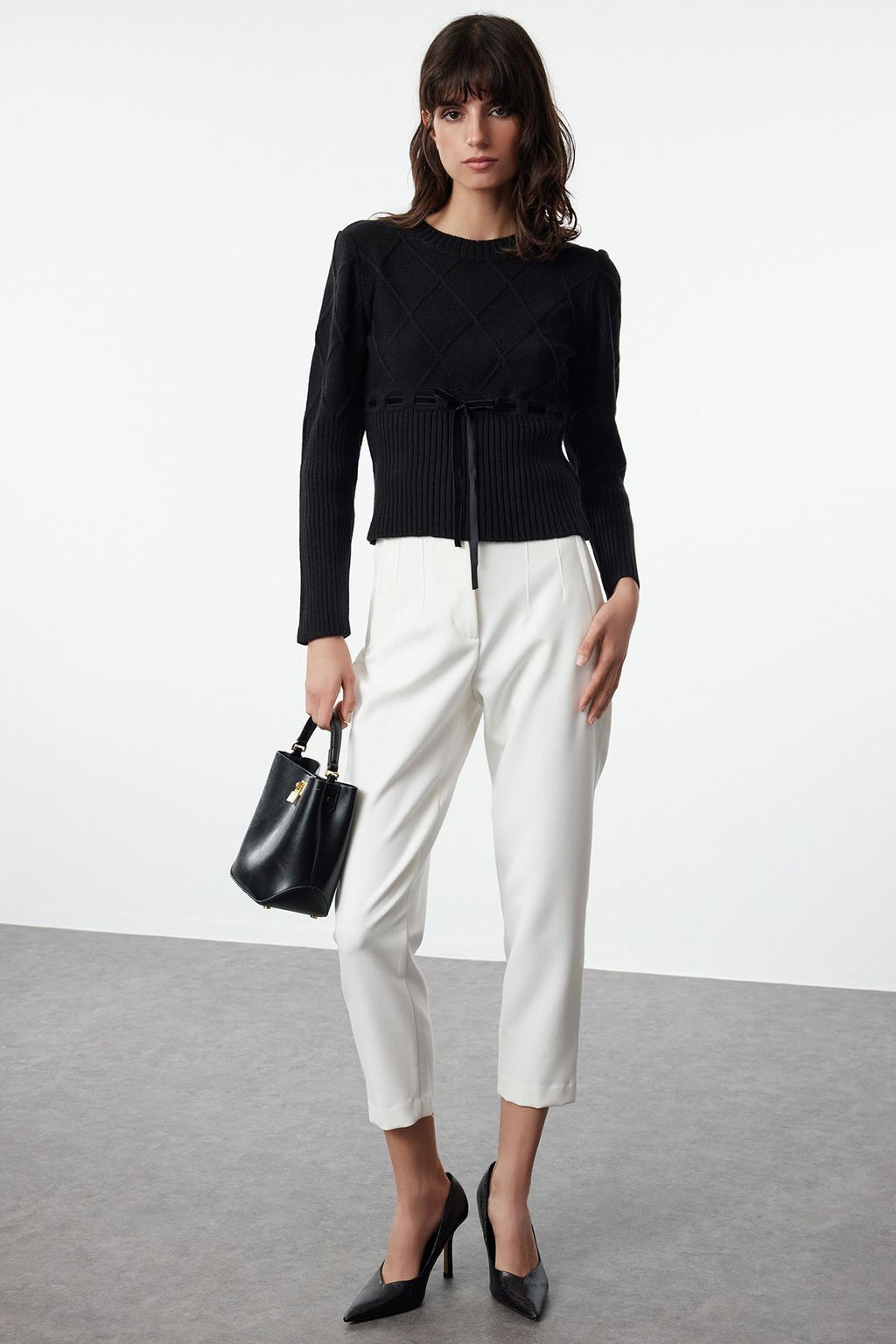 Siyah Kurdele/Fiyonk Detayl? Triko Kazak TWOAW25KZ00225 - Trendyolmilla фото 2