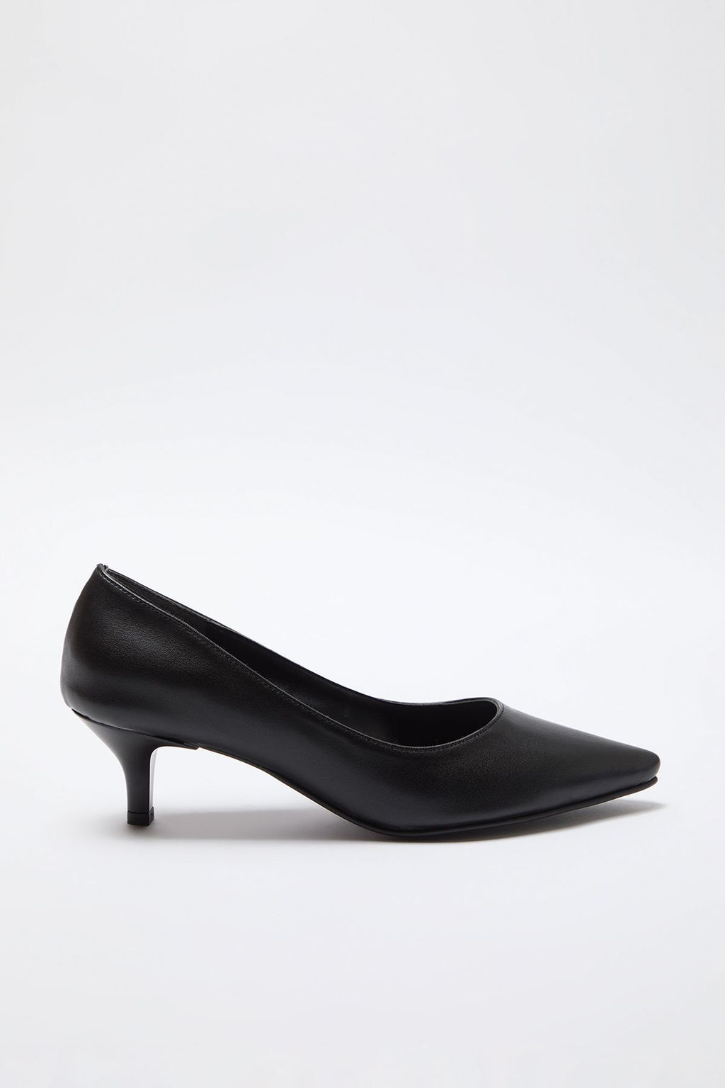 Trendyol Shoes Siyah Sivri Burun Kad?n Klasik Kitten Topuklu Ayakkab? TAKAW25TO00022 - Trendyolmilla фото 3