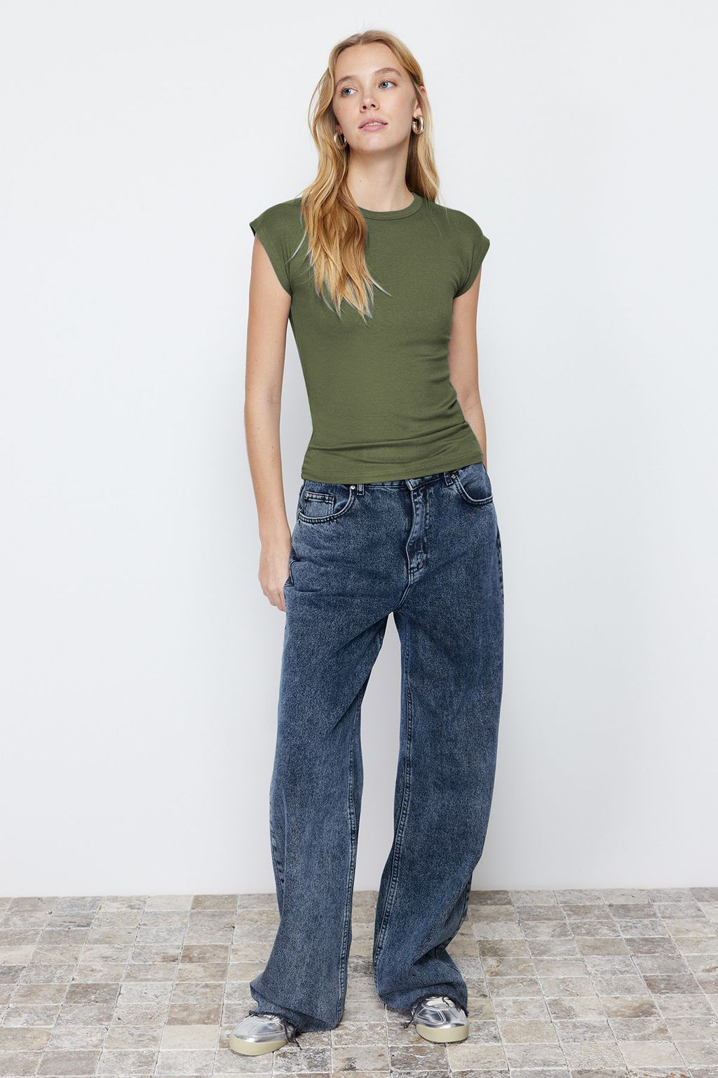 Haki Viskoz/Yumusak Kumas Fitted/Vucuda Oturan Ay Kol Esnek Orme Bluz TWOSS23BZ00992