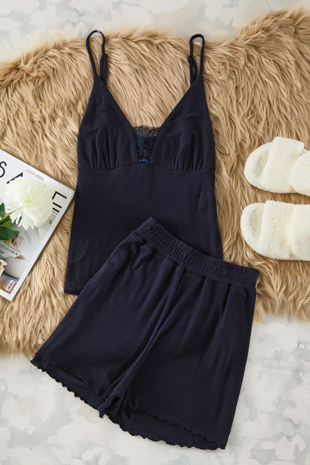 Trendyolmilla Lacivert Pamuklu Dantel Detayl? Ip Ask?l? Fitilli Sortlu Orme Pijama Tak?m? THMSS25PT00078  фото 6