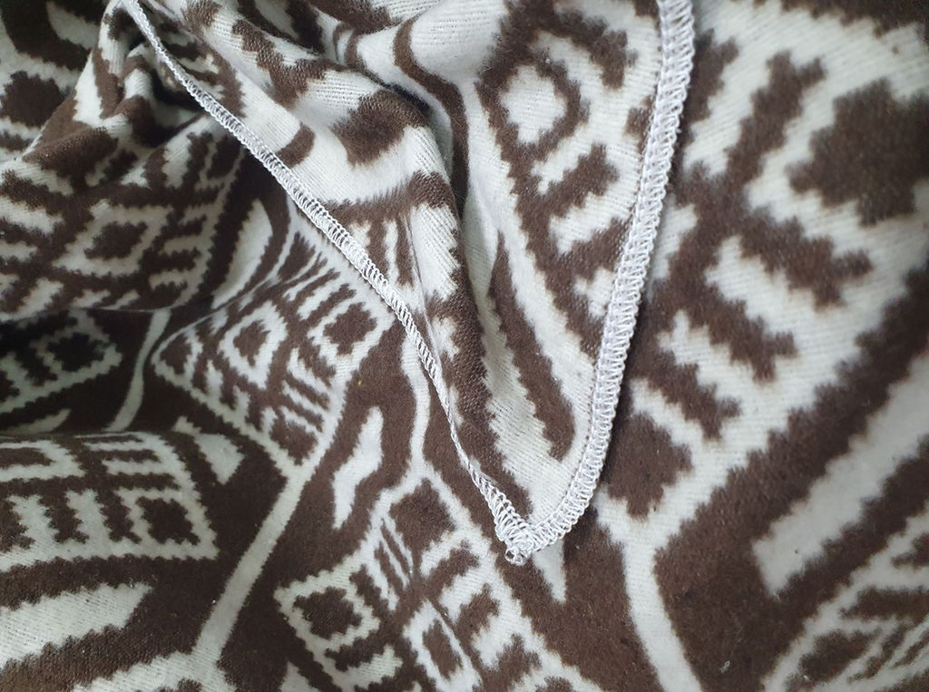 Одеяло байковое 140*205 жаккард "Норвежские узоры" цв. корич (Россия ВВТ)