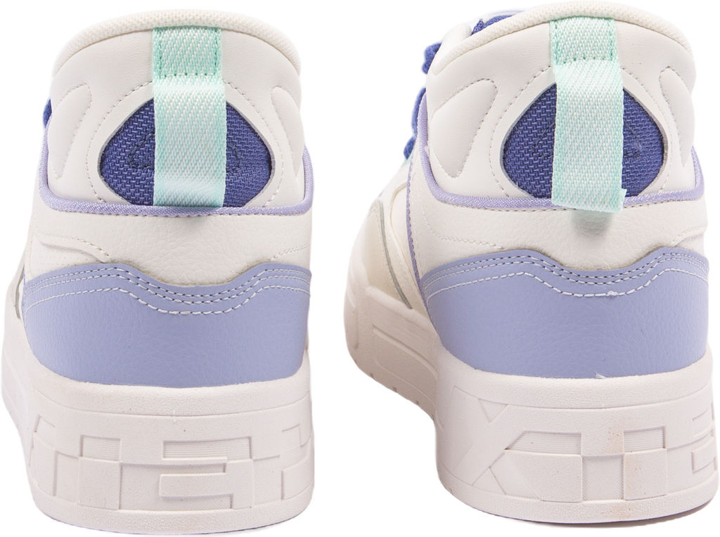 Кроссовки женские