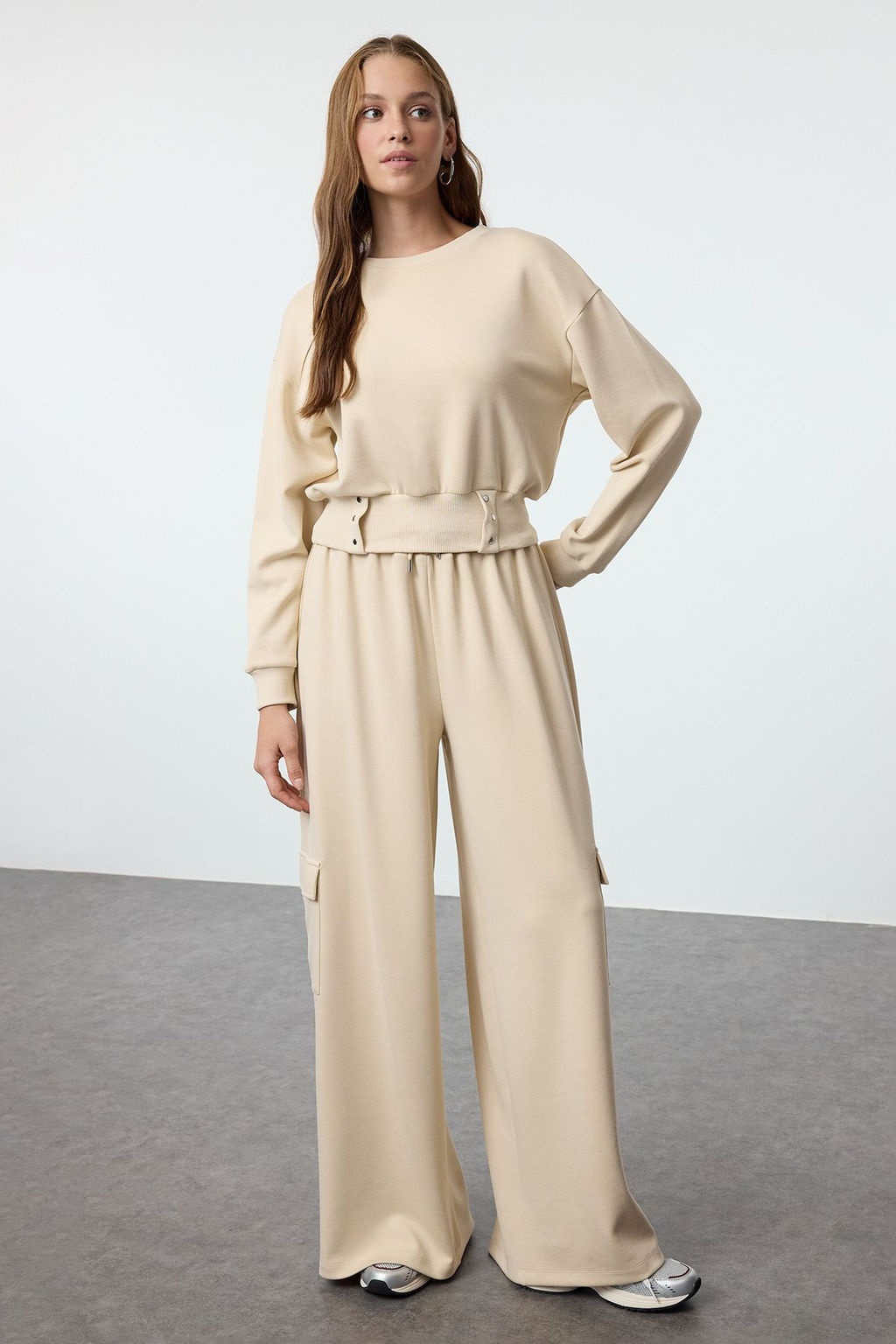 Trendyolmilla Siyah C?tc?tl? Relaxed/Rahat Kal?p Crop Kal?n Orme Sweatshirt TWOAW25SW00160 фото 2