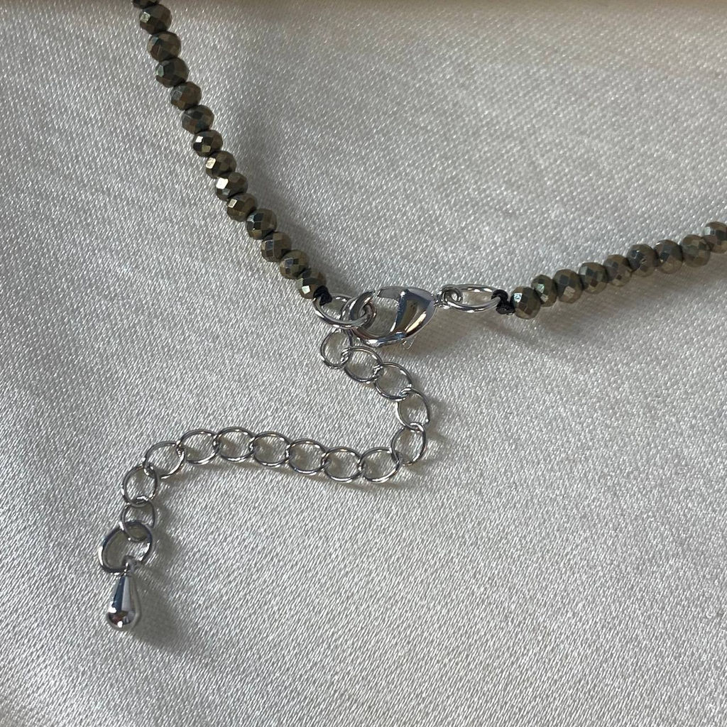 Колье из Пирита