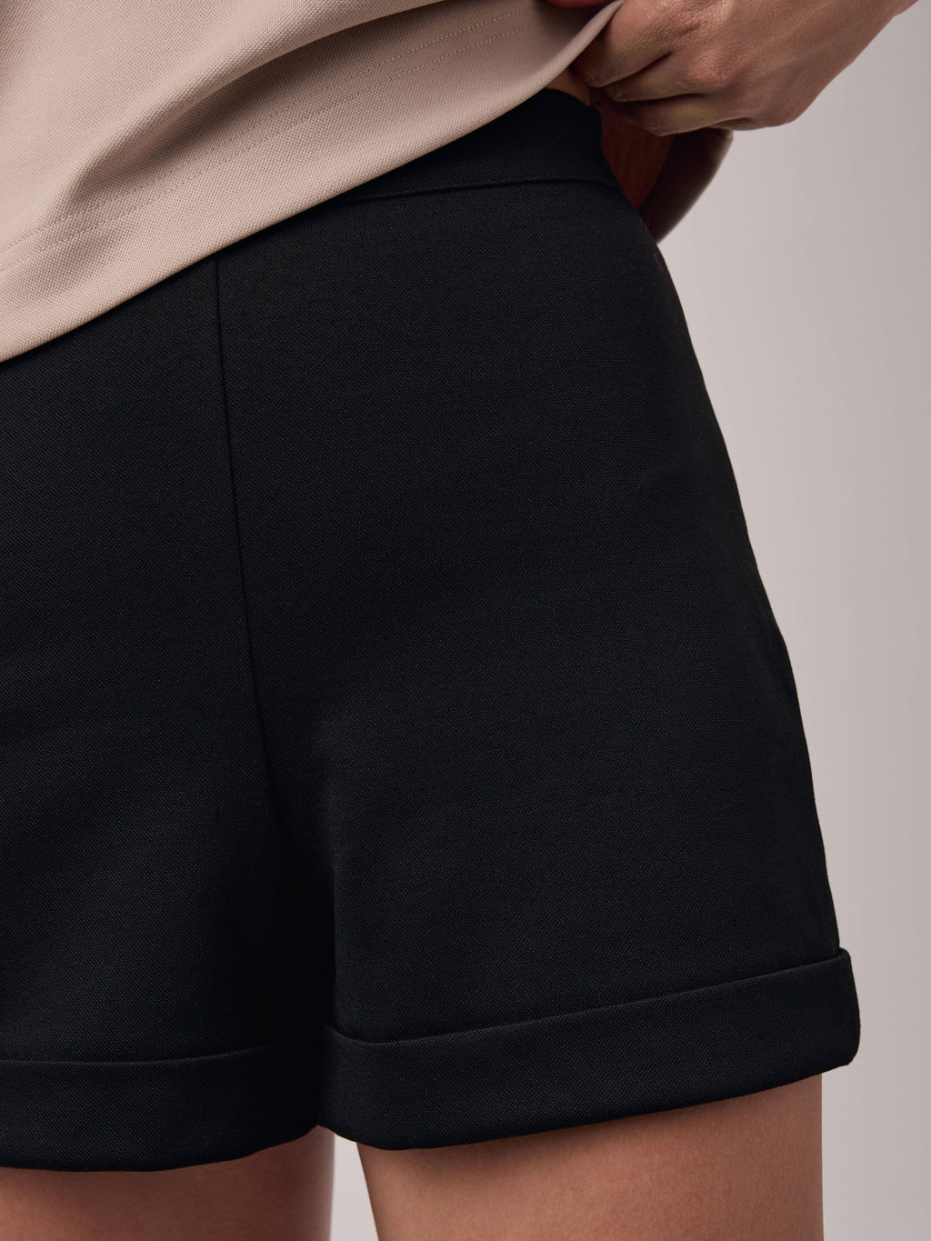 CONTE LS 2818 Шорты женские black - Conte elegant фото 3