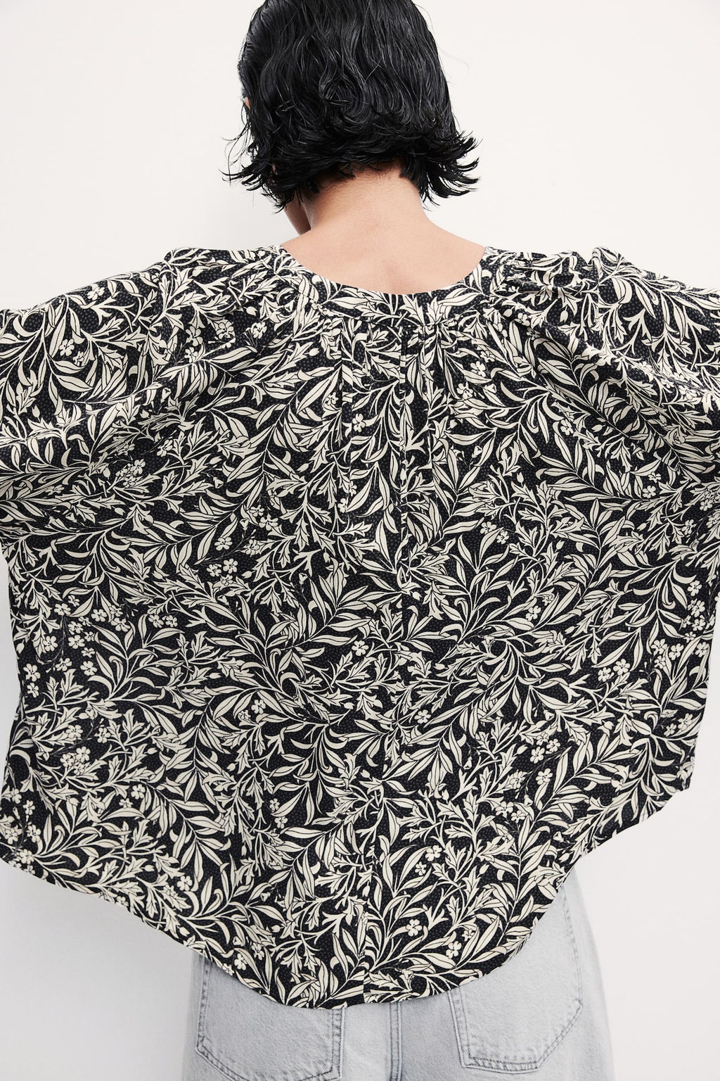 Blusa con mangas globo - H&m фото 5