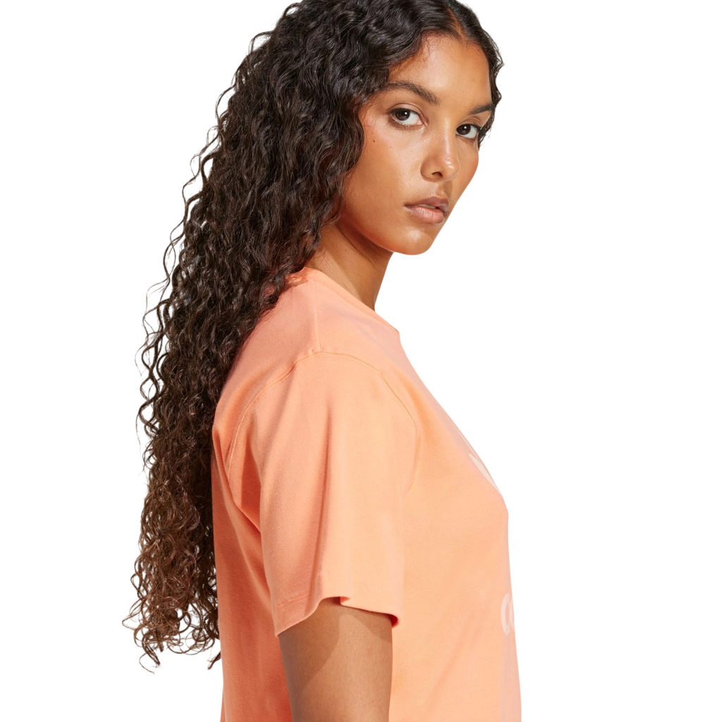 Футболка женская