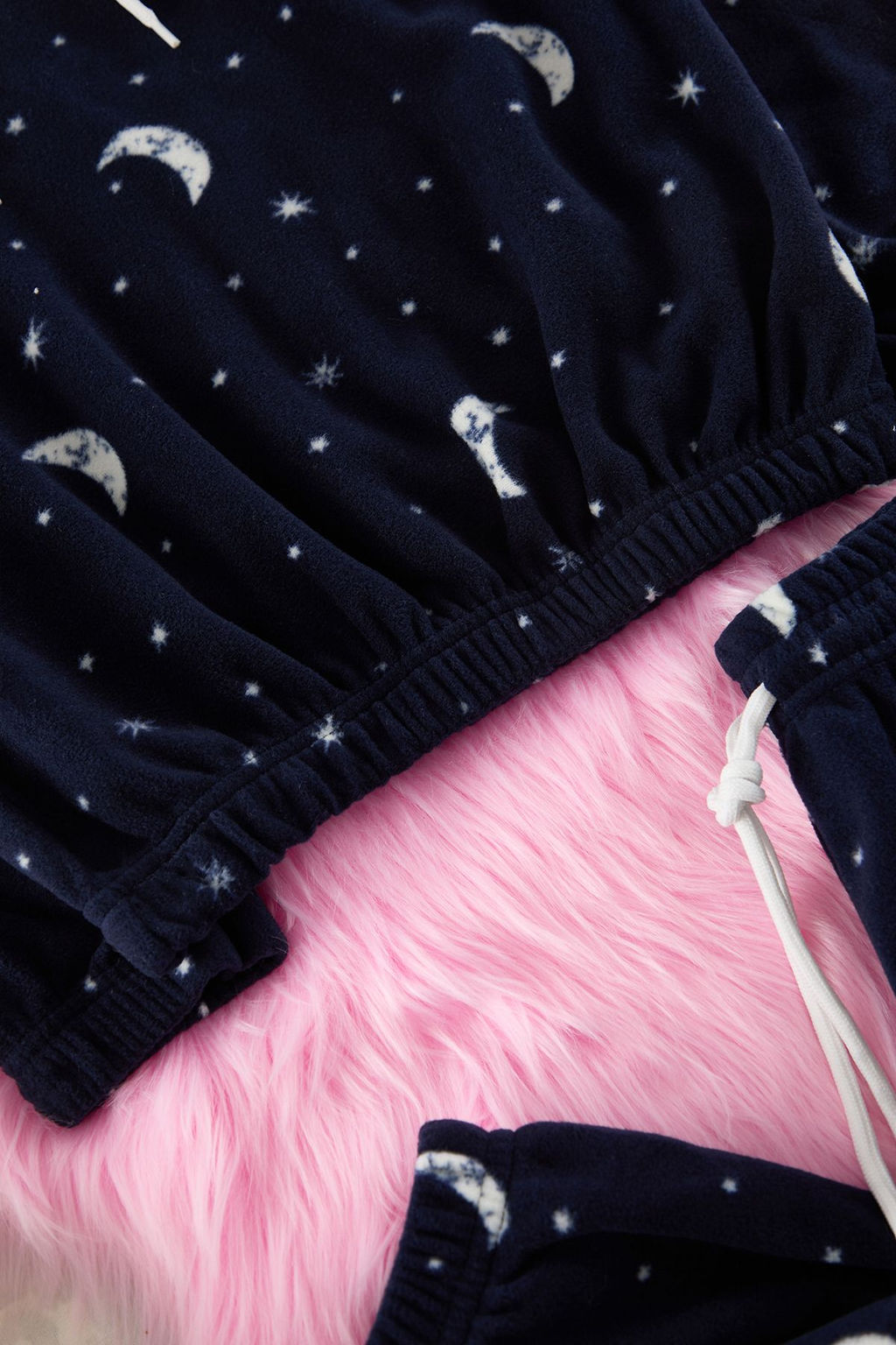 Lacivert Kapusonlu Galaksi Desenli Polar K?sl?k Orme Pijama Tak?m? THMAW22PT0365 - Trendyolmilla фото 3