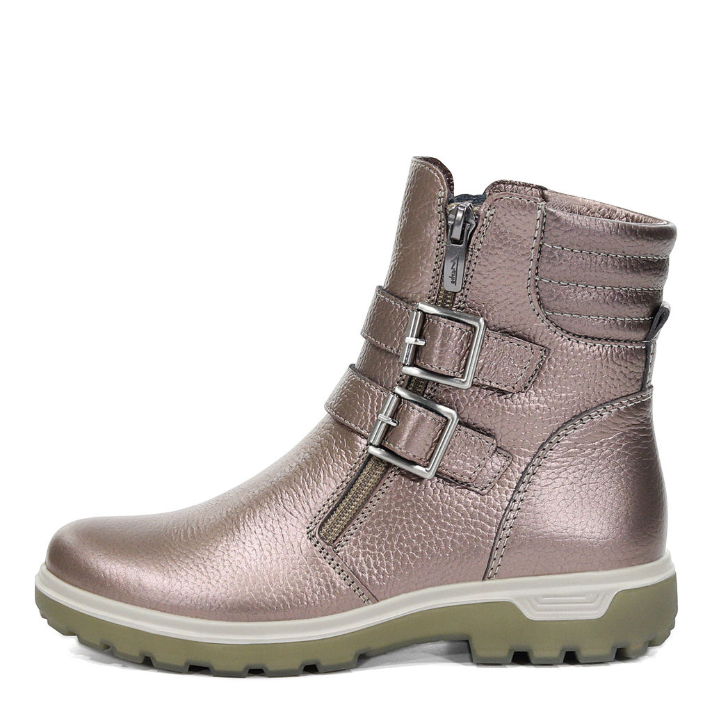 Полусапожки девичьи