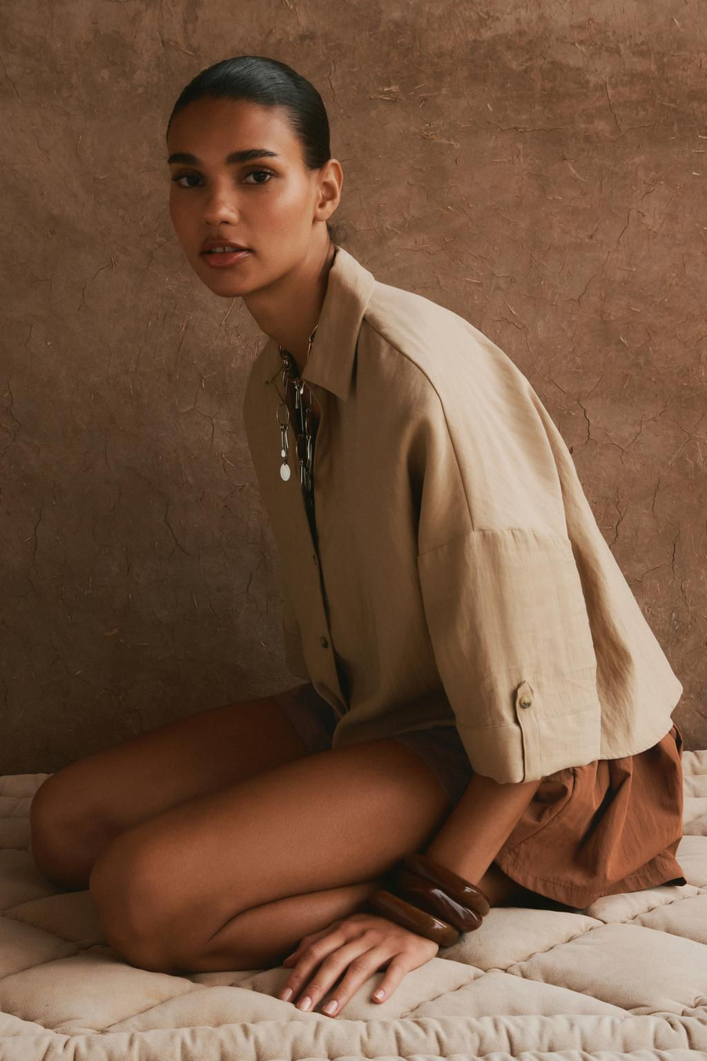 WIDE SHORT SLEEVE SHIRT - Zara фото 19