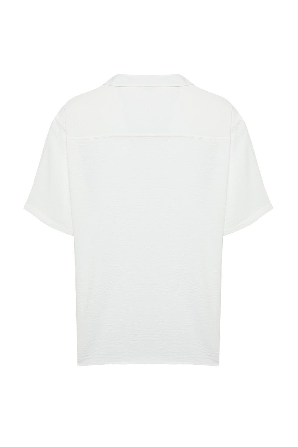 Beyaz Oversize Fit Yazl?k K?sa Kollu Keten Gorunumlu Gomlek TMNSS24GO00019