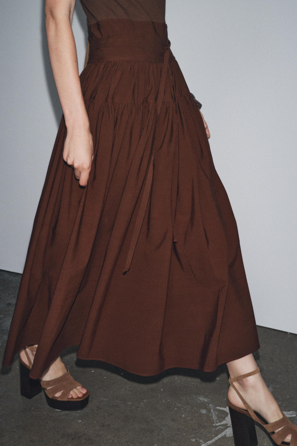 CONTRAST GATHERED DRESS - Zara фото 2