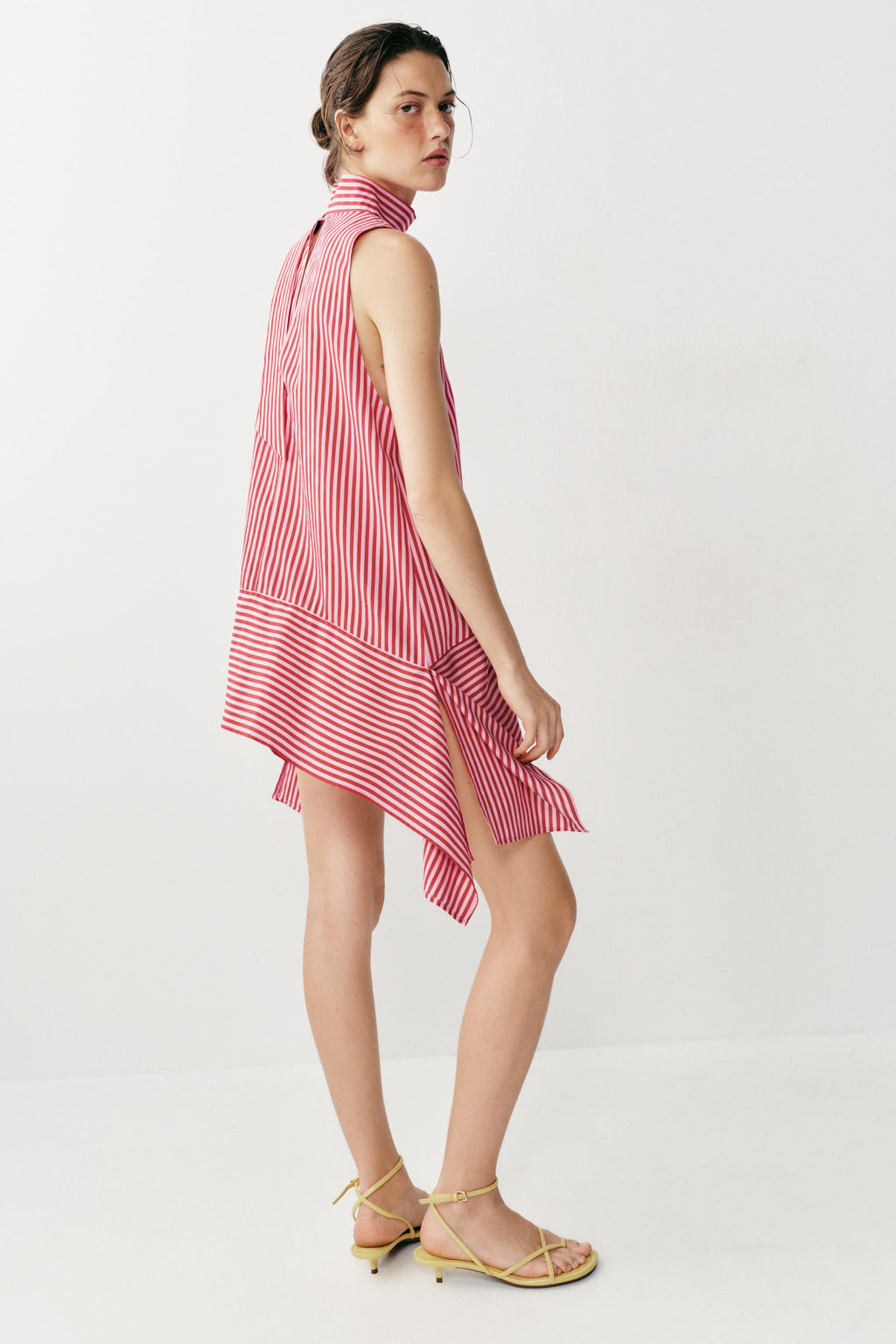 TOP ASIM?TRICO RAYAS / Fucsia - Zara фото 6