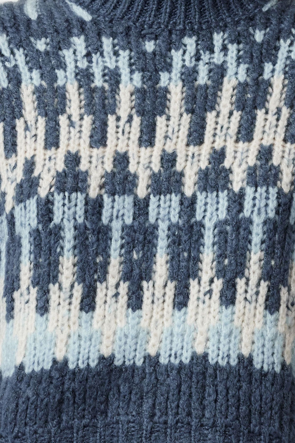 Mavi Yumusak Dokulu Etnik Desenli Kal?n Crop Triko Kazak TWOAW24KZ00688 - Trendyolmilla фото 4