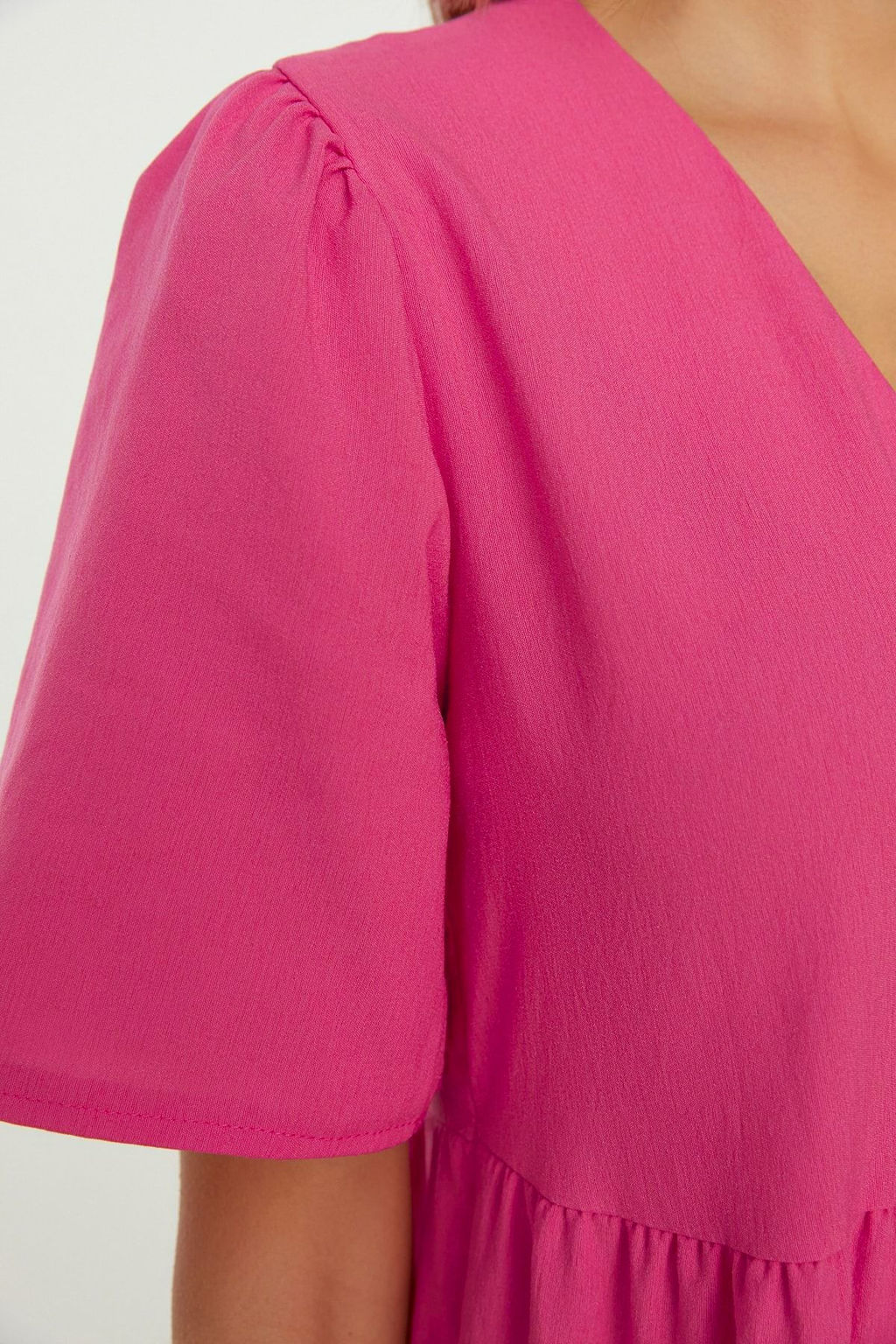 Fusya Genis Kesim V Yaka Mini Dokuma Elbise TWOSS20EL0400