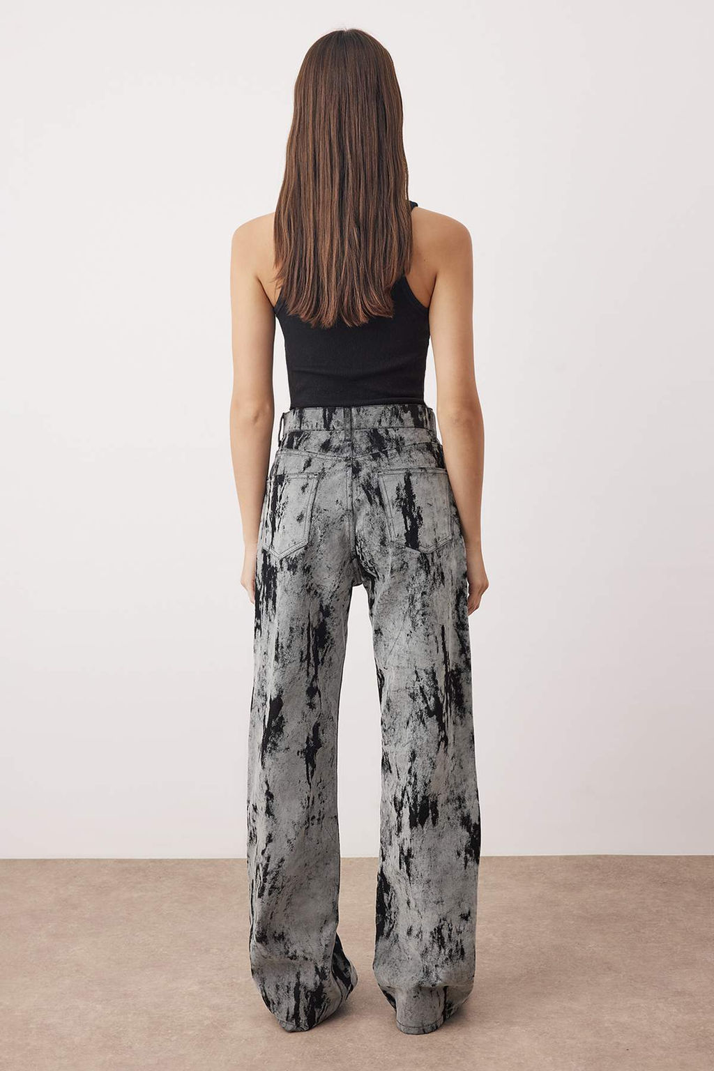 Gri Suet Gorunumlu Flok Bask?l? Yuksek Bel Wide Leg Jeans TWOAW26JE00162 - Trendyolmilla фото 4