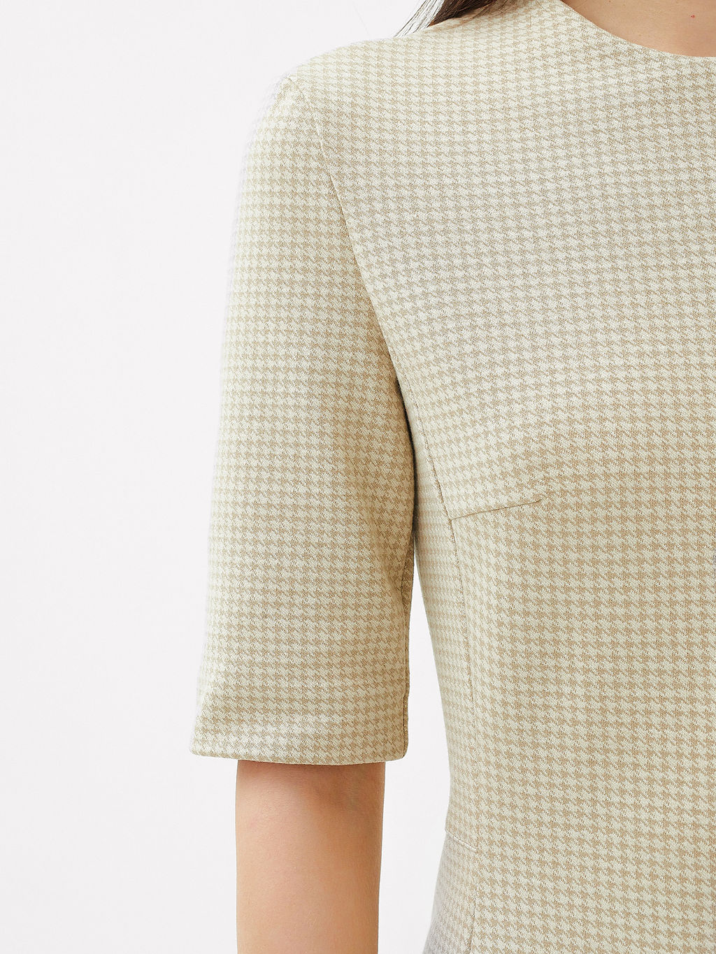 Платье женское коричневое с паттерном лапка кофейная лапка 152548 - Mark formelle фото 6