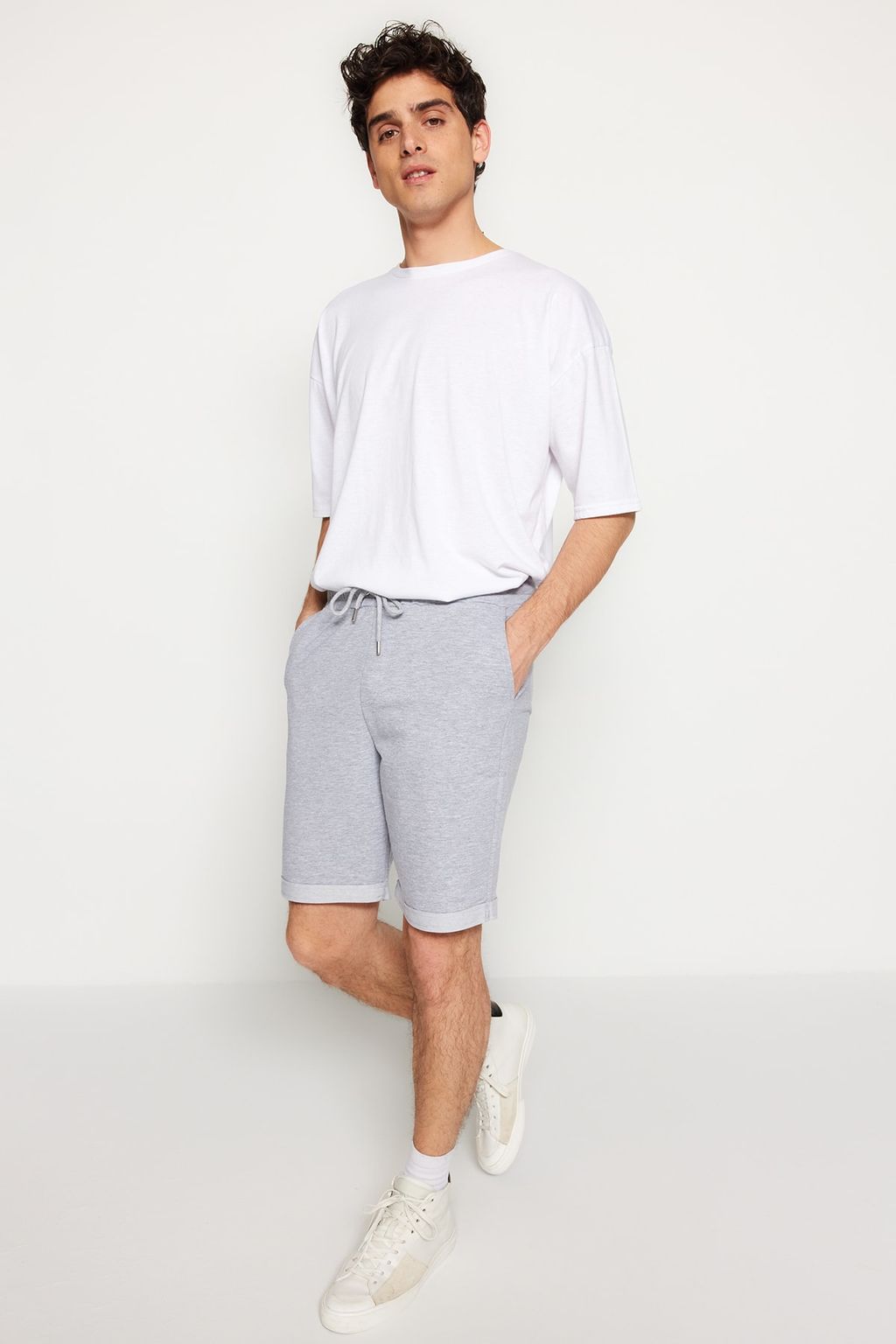 Gri Regular/Normal Kesim Orta Boy Lastik Belli Bagc?kl? Duble Paca Sort TMNSS21SR0046