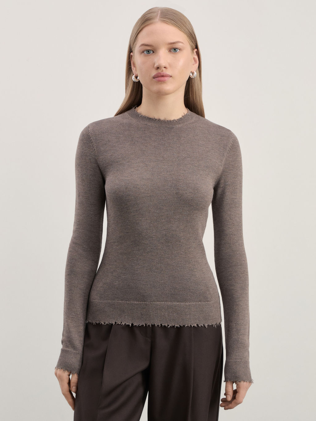 Джемпер с необработанным краем из шерсти / Zarina  фото 3