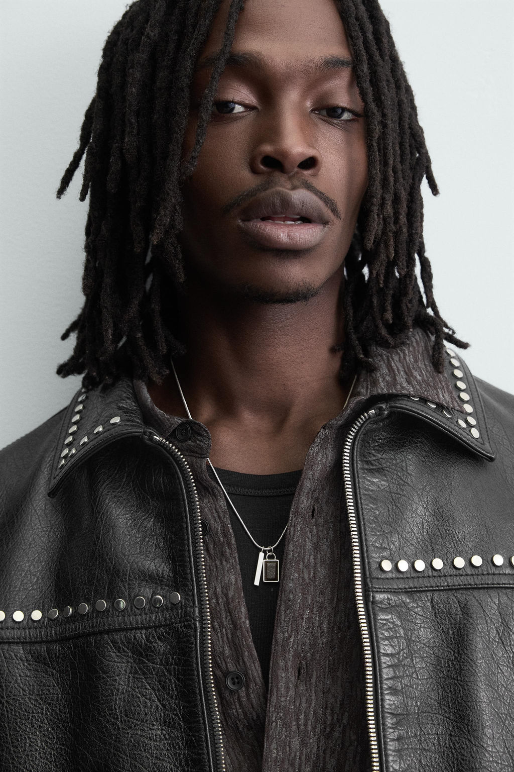 STUDDED LEATHER JACKET - Zara фото 7