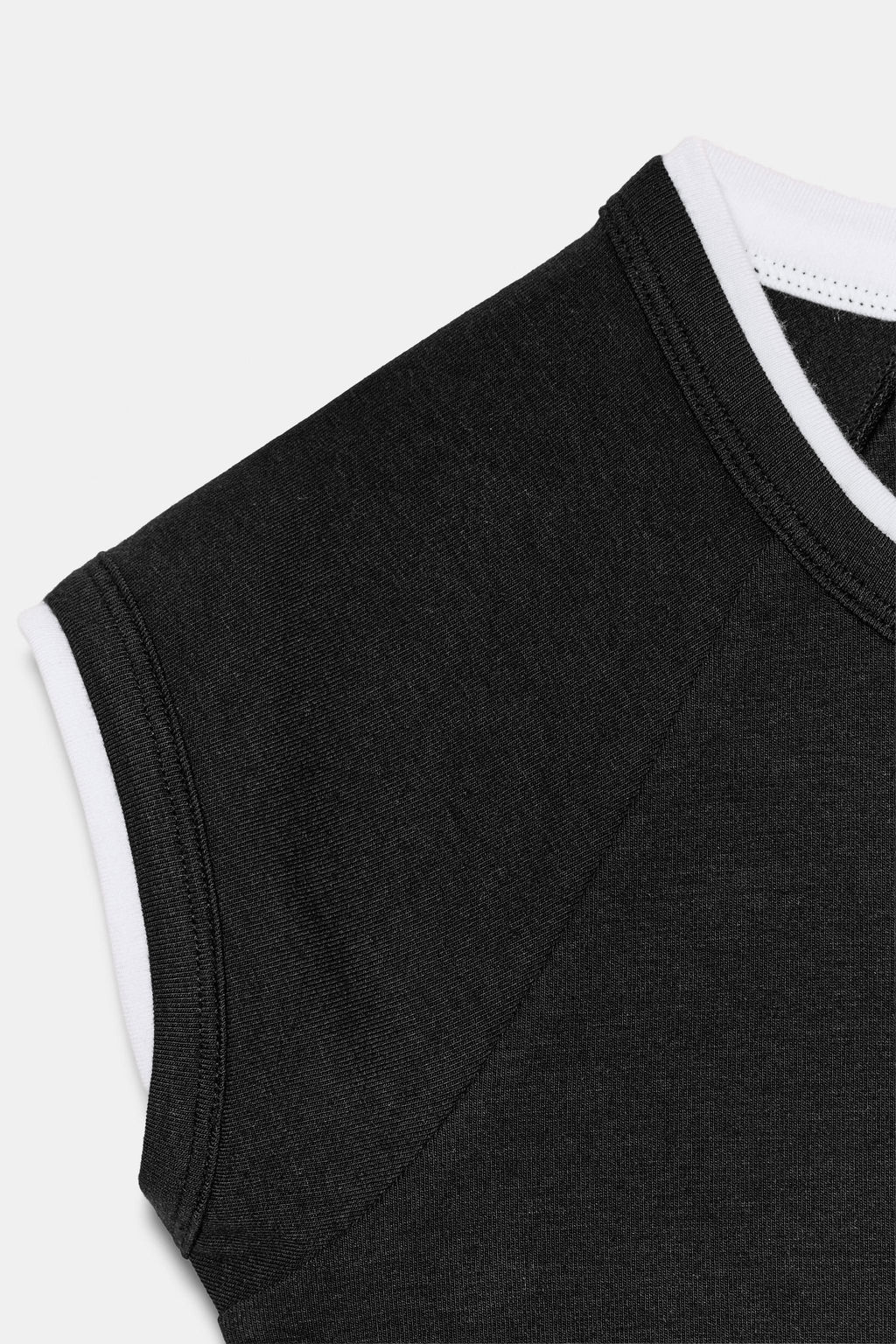 CAMISETA EFECTO DOBLE MANGA CORTA / Negro - Zara фото 7
