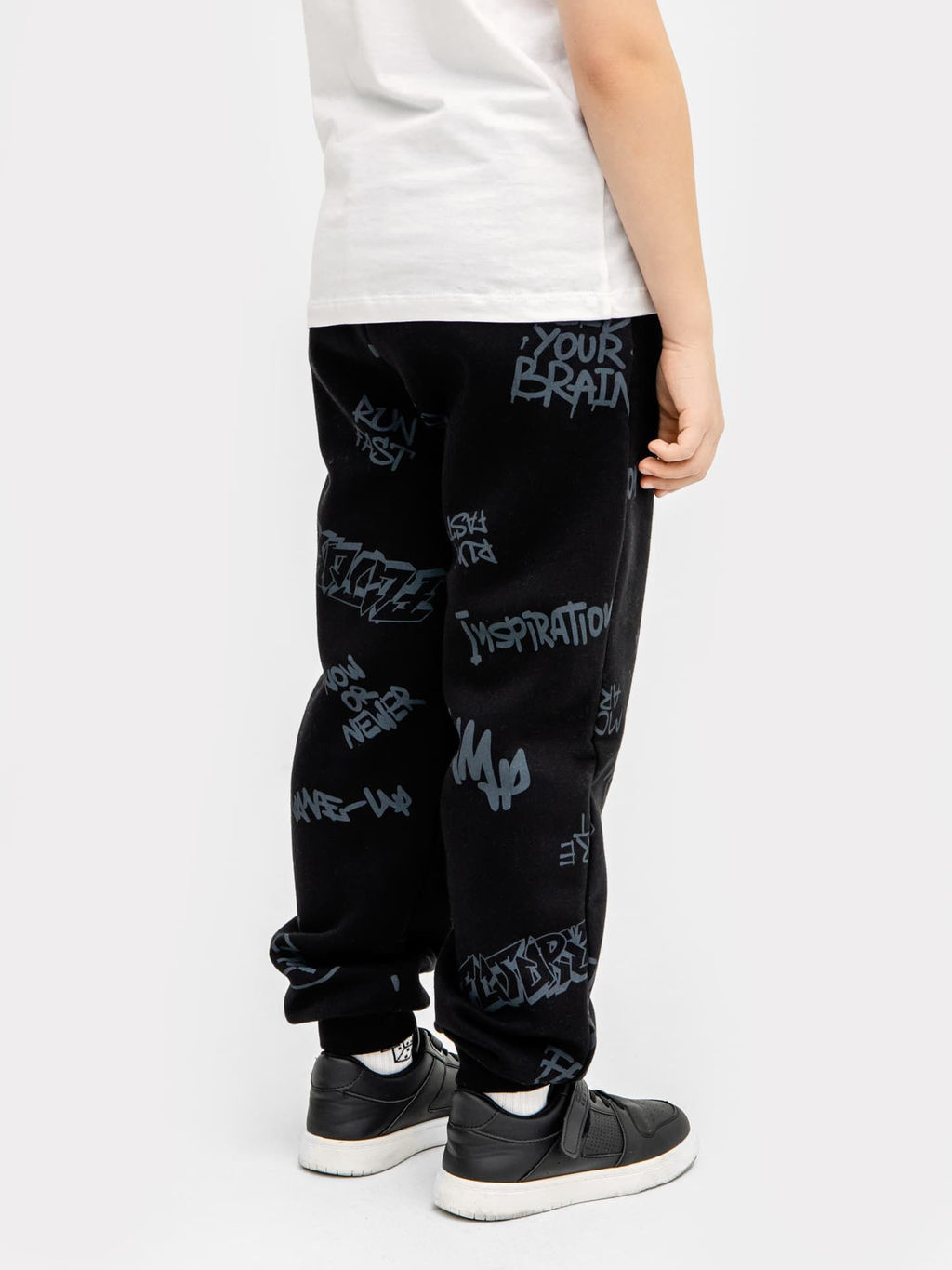 Брюки для мальчиков черные с принтом текст - Mark formelle фото 4