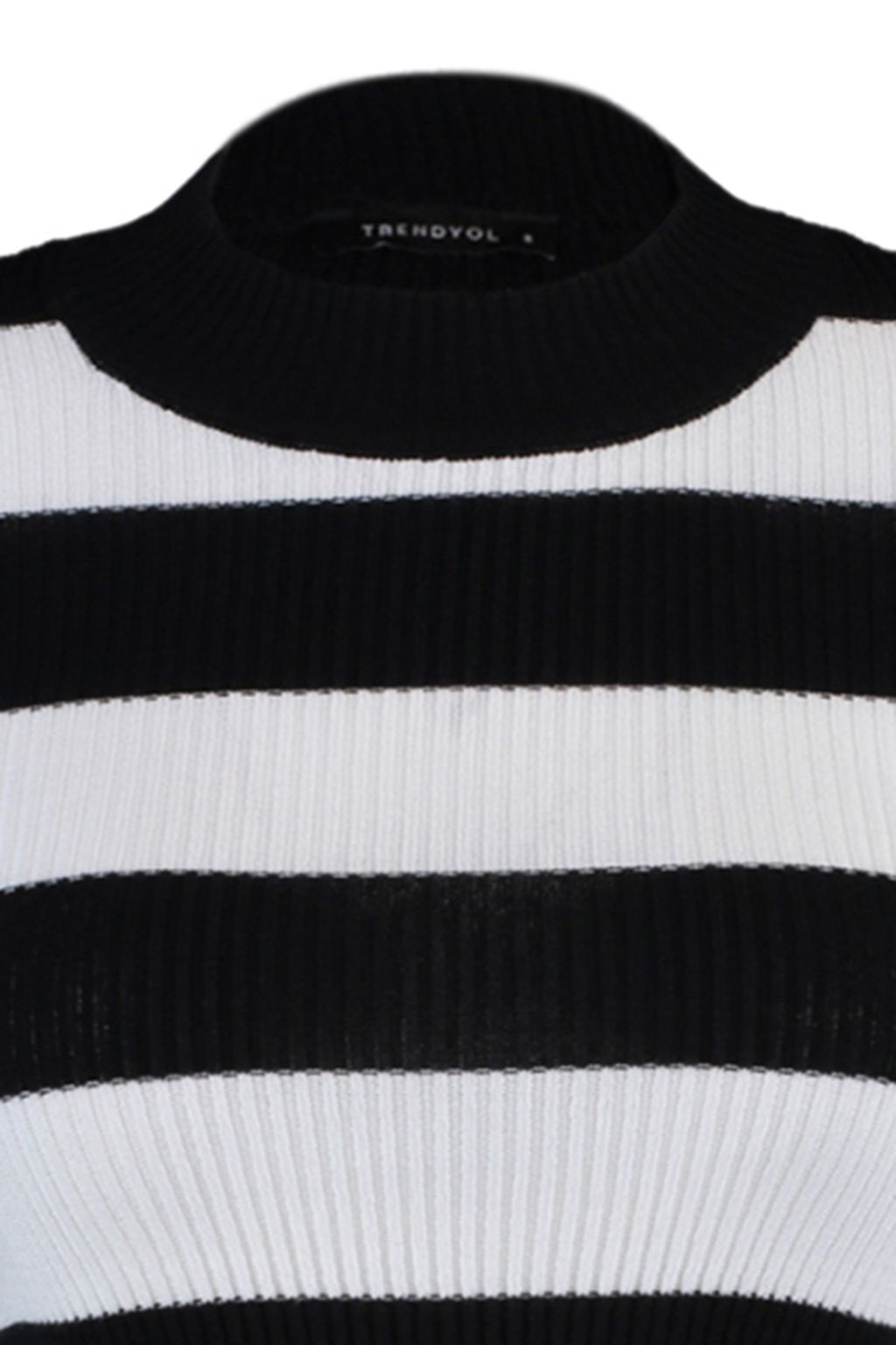 TRENDYOLMILLA Siyah Crop Pamuklu Cizgili Triko Kazak TWOAW20KZ0255
